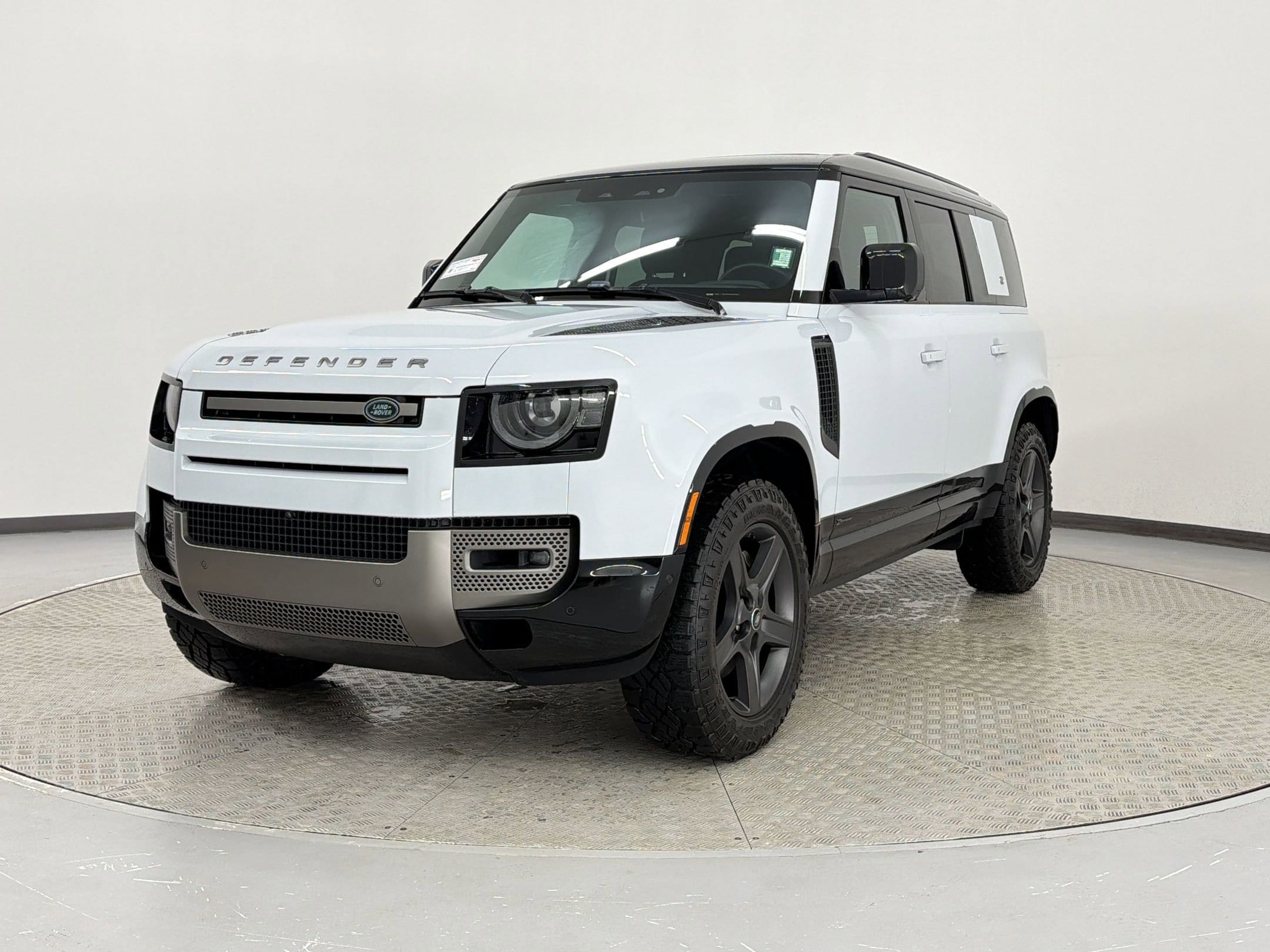 2021 Land Rover Defender X-Dynamic SE's photo