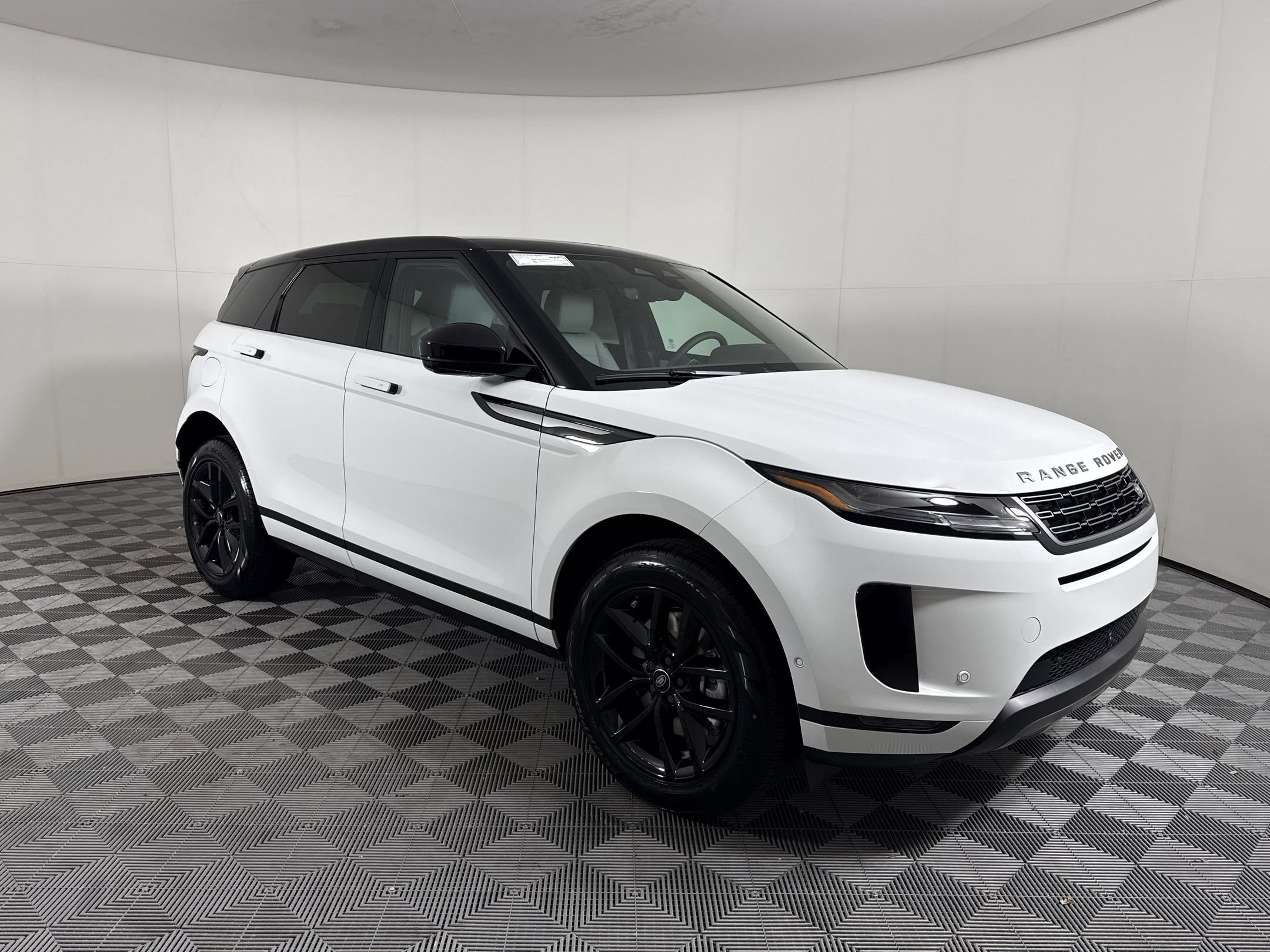 Range Rover Evoque Core S SUV