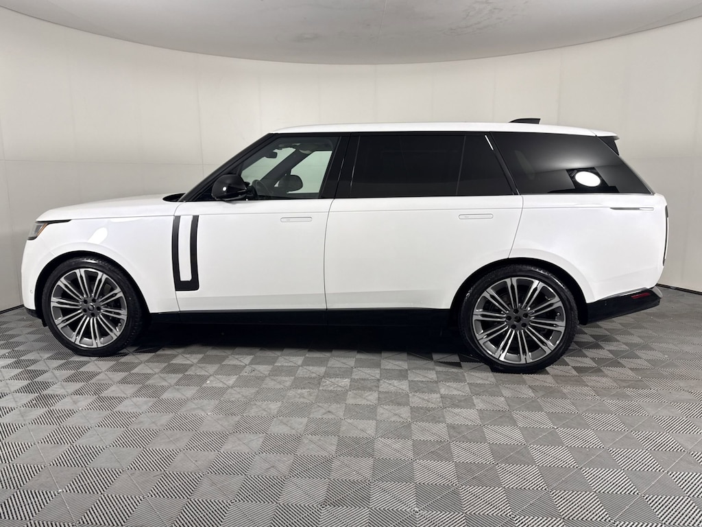 Used 2024 Land Rover Range Rover SE SUV