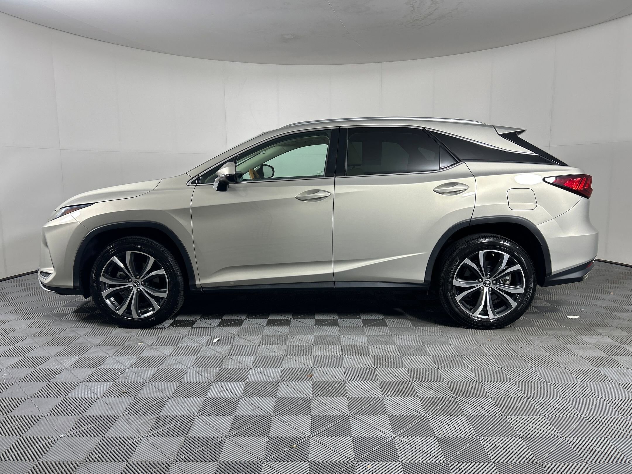 2020 Lexus RX 350 Premium photo 2