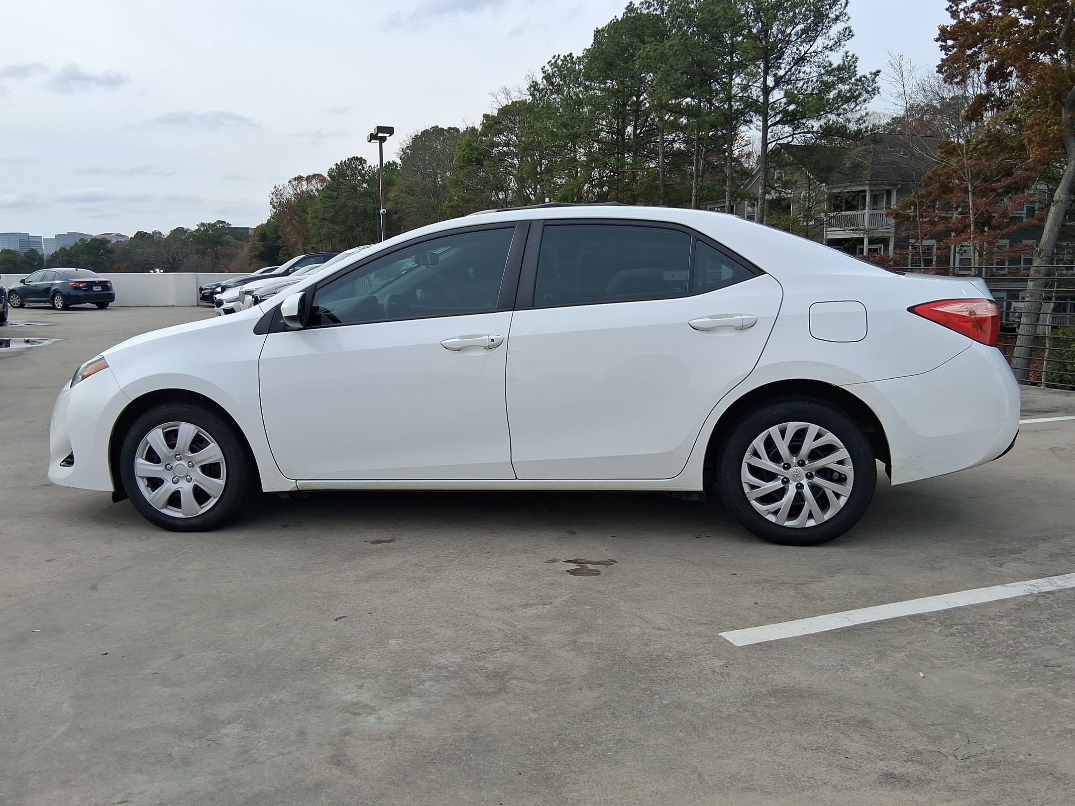 Used 2019 Toyota Corolla LE with VIN 2T1BURHE5KC214380 for sale in Fairburn, GA