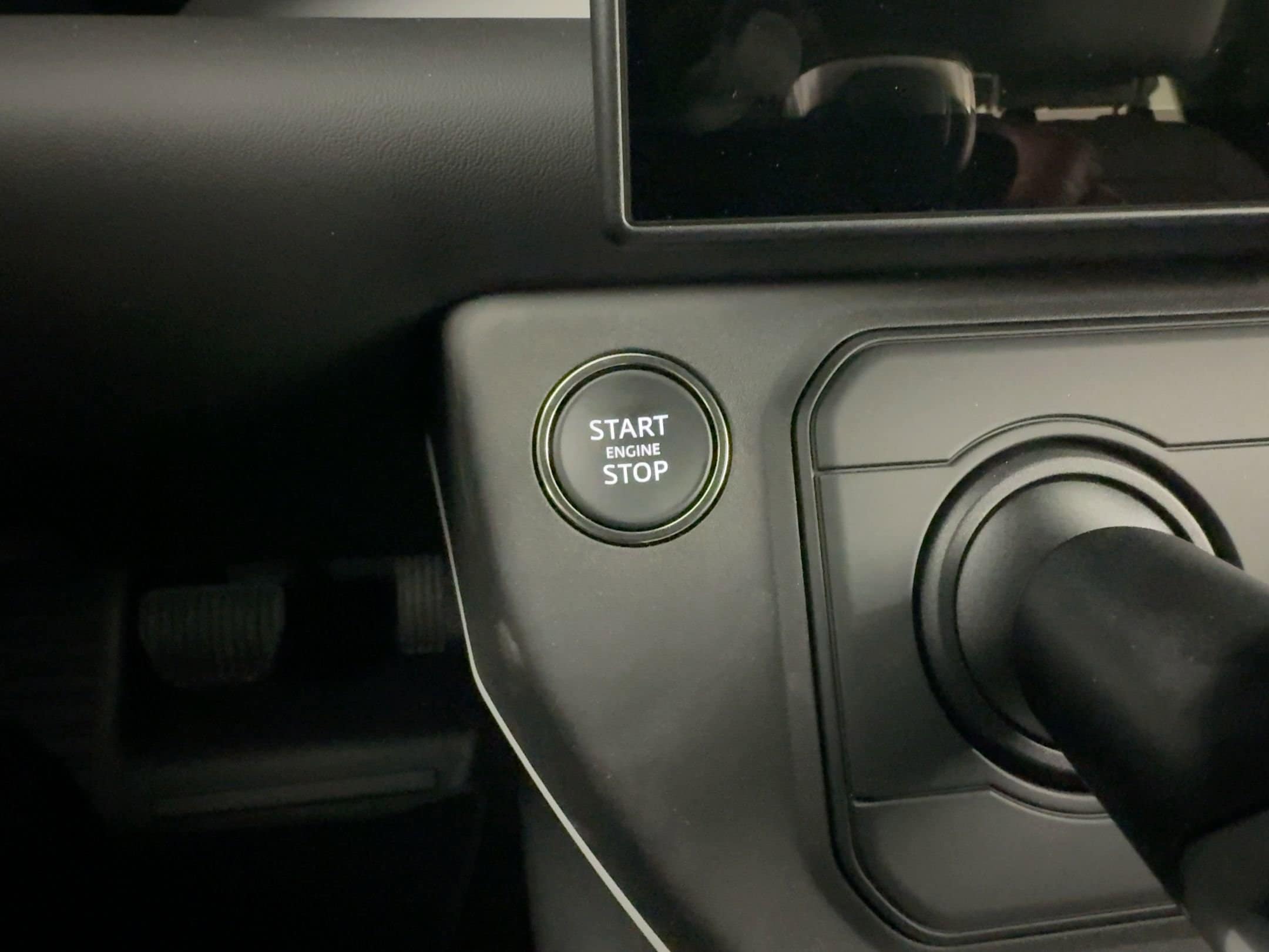 2026 Land Rover Defender S - Photo 24