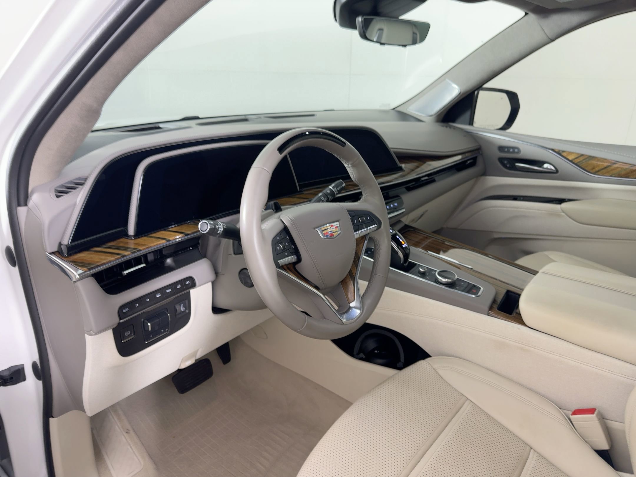 2023 Cadillac Escalade Premium Luxury Platinum photo 4
