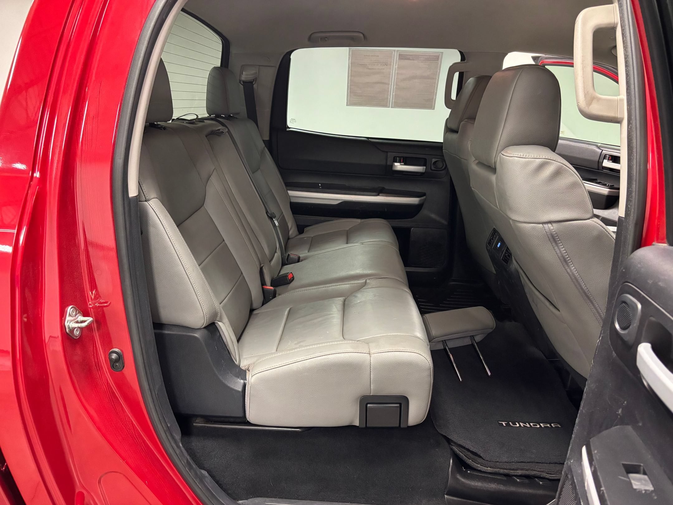 2020 Toyota Tundra SR5 - Photo 28
