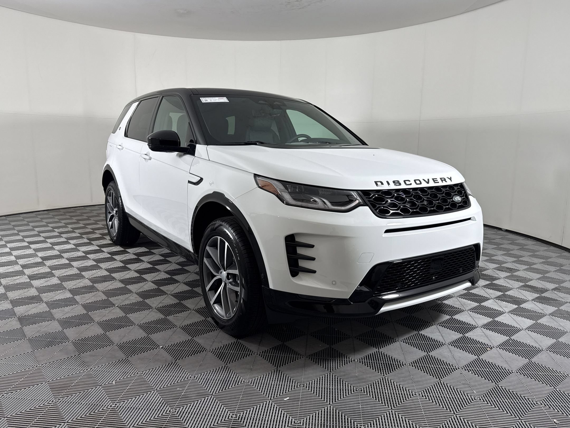2026 Land Rover Discovery Sport Landmark SUV