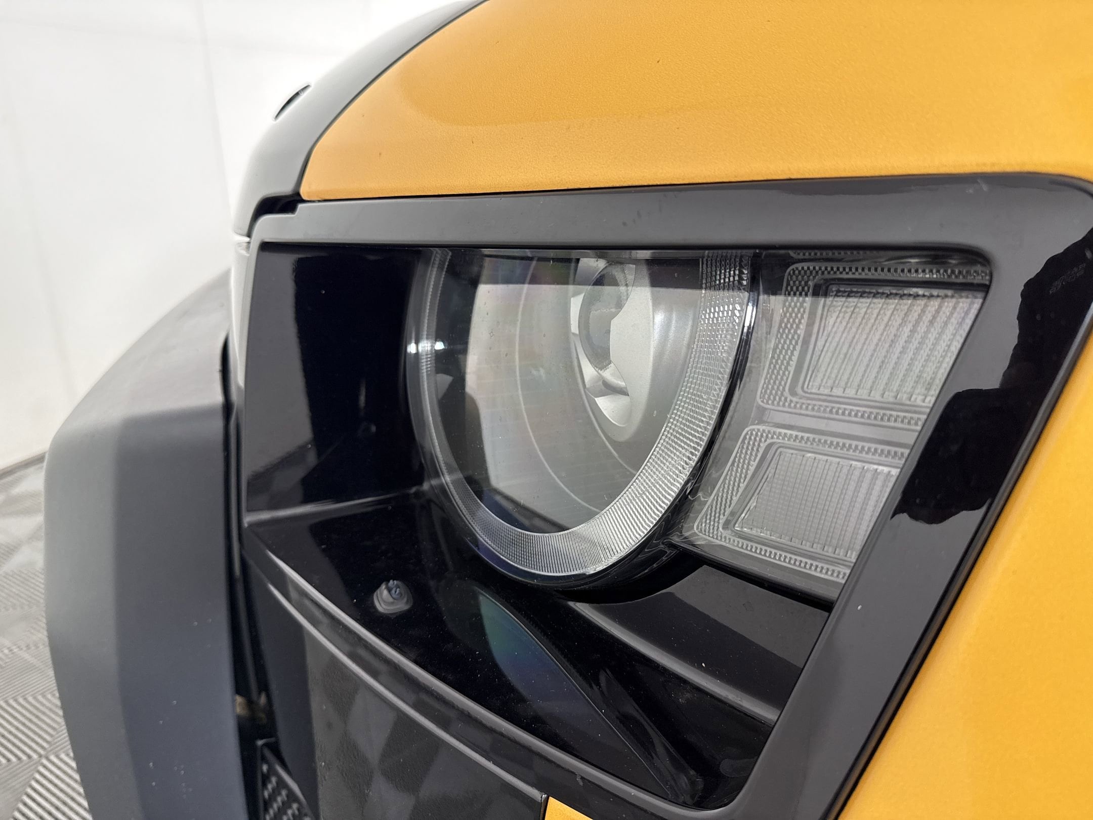 2022 Land Rover Defender X-Dynamic SE - Photo 12