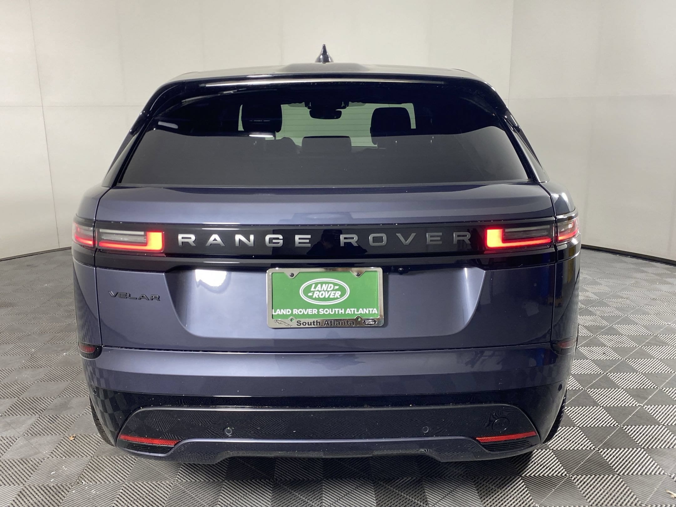 2026 Land Rover Range Rover Velar Dynamic SE SUV