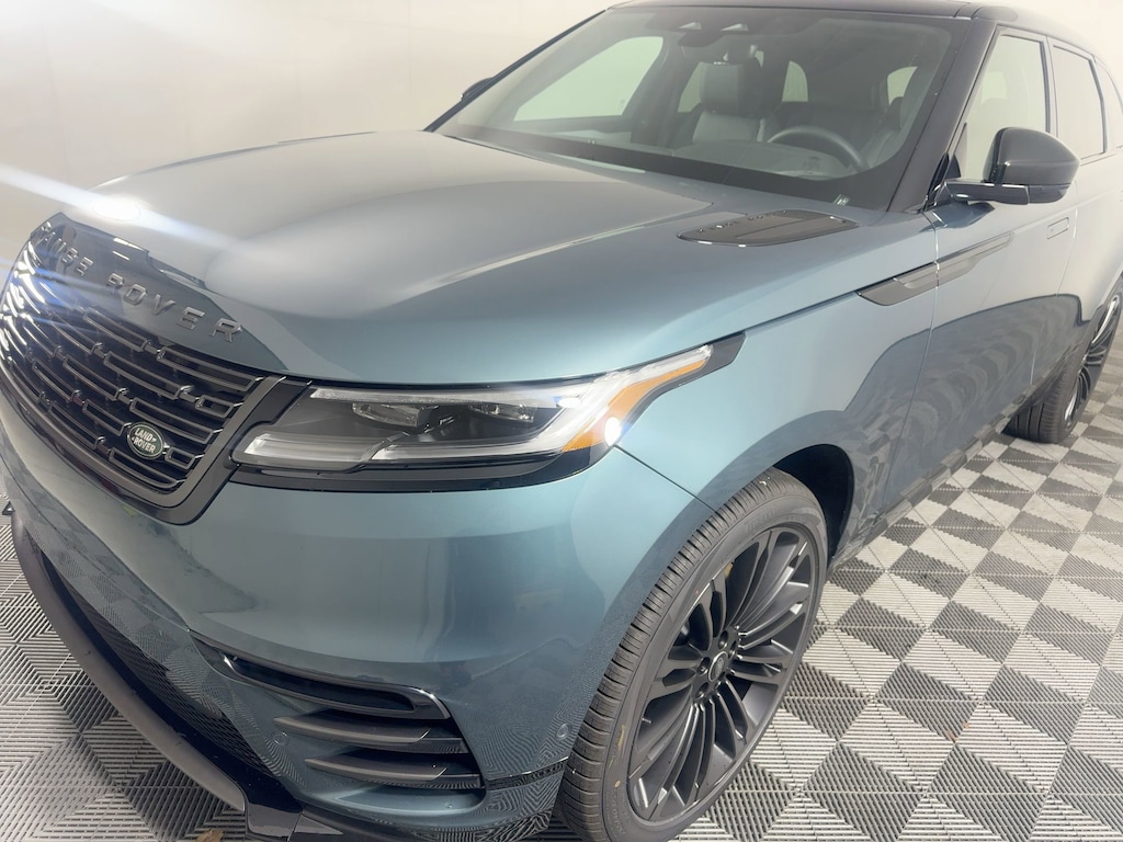 New 2026 Land Rover Range Rover Velar P400 Dynamic SE SUV