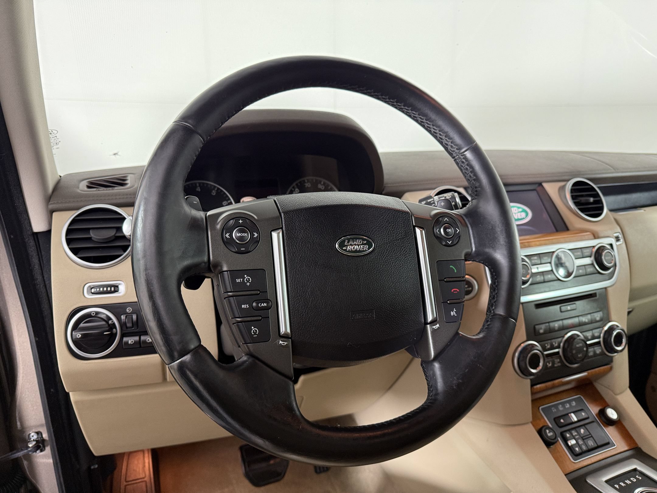 2015 Land Rover LR4 HSE - Photo 24