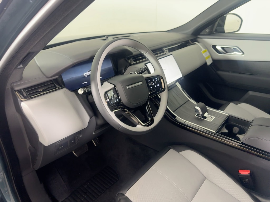 New 2026 Land Rover Range Rover Velar P400 Dynamic SE SUV