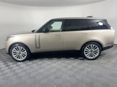 2026 Land Rover Range Rover P400 SE SUV