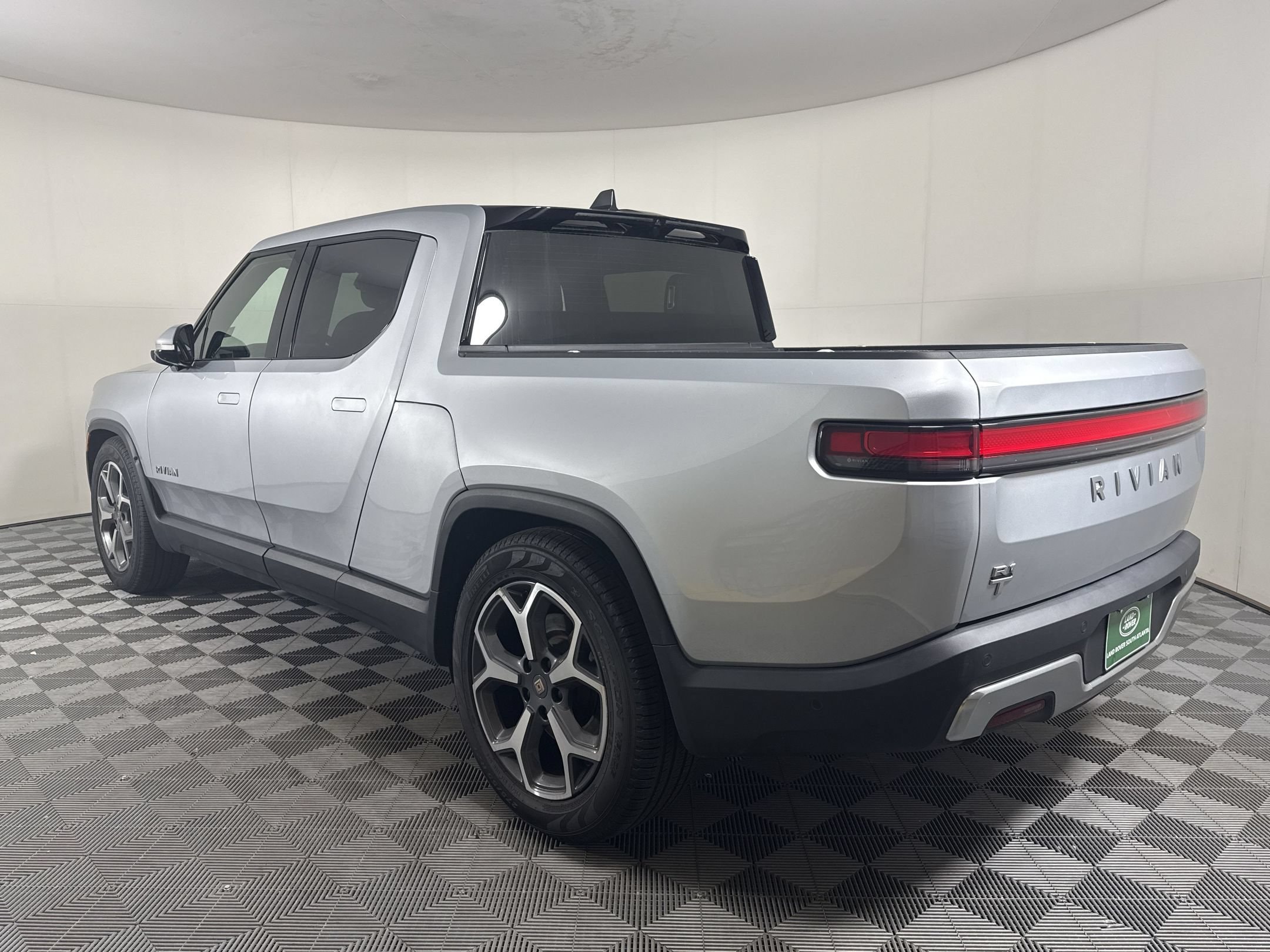 R1T Adventure Truck Crew Cab