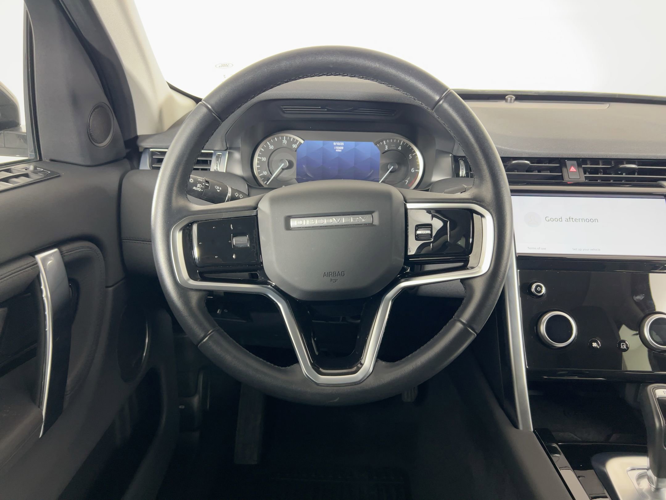 2023 Land Rover Discovery Sport S photo 4