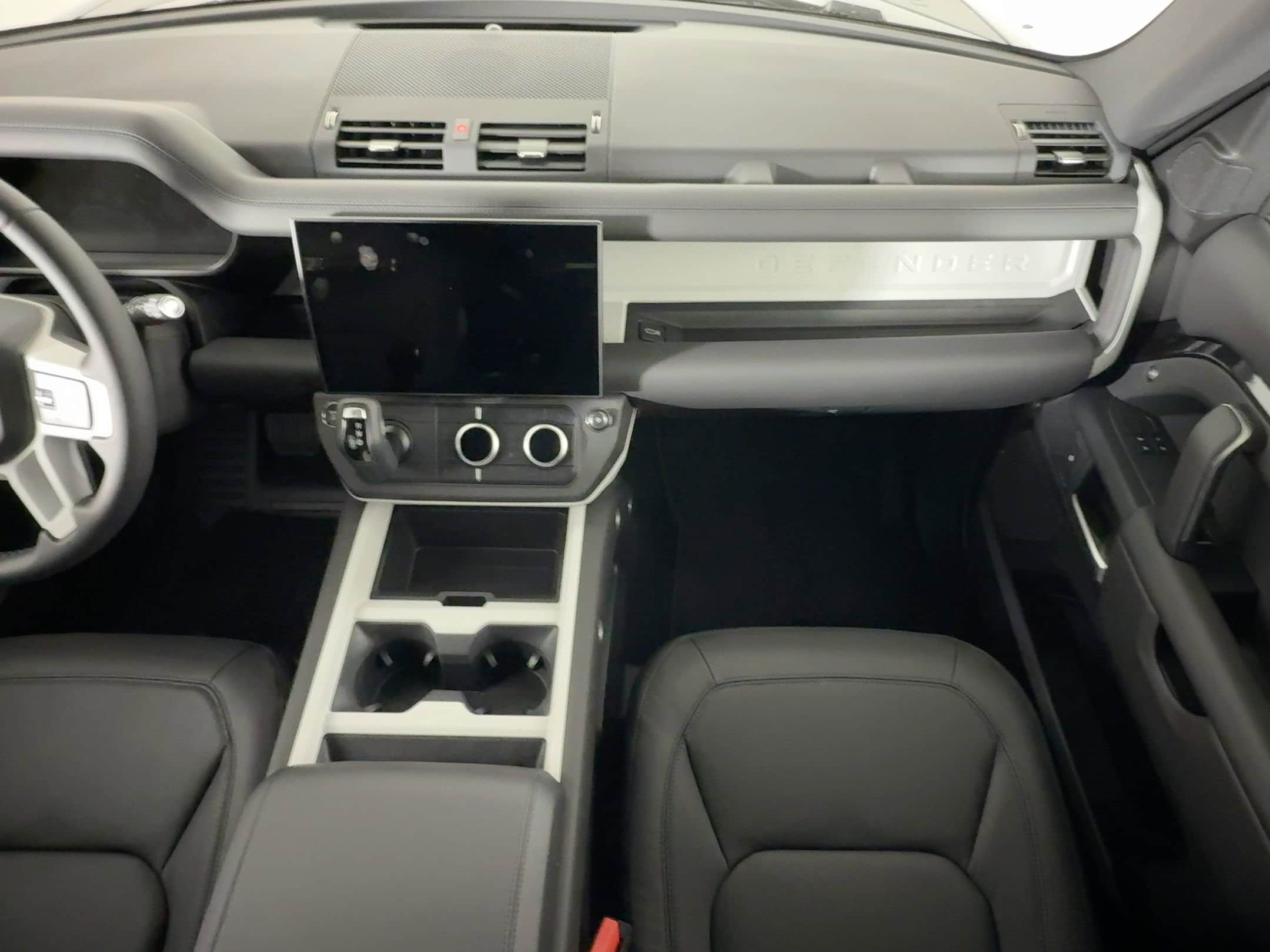 2026 Land Rover Defender S - Photo 27
