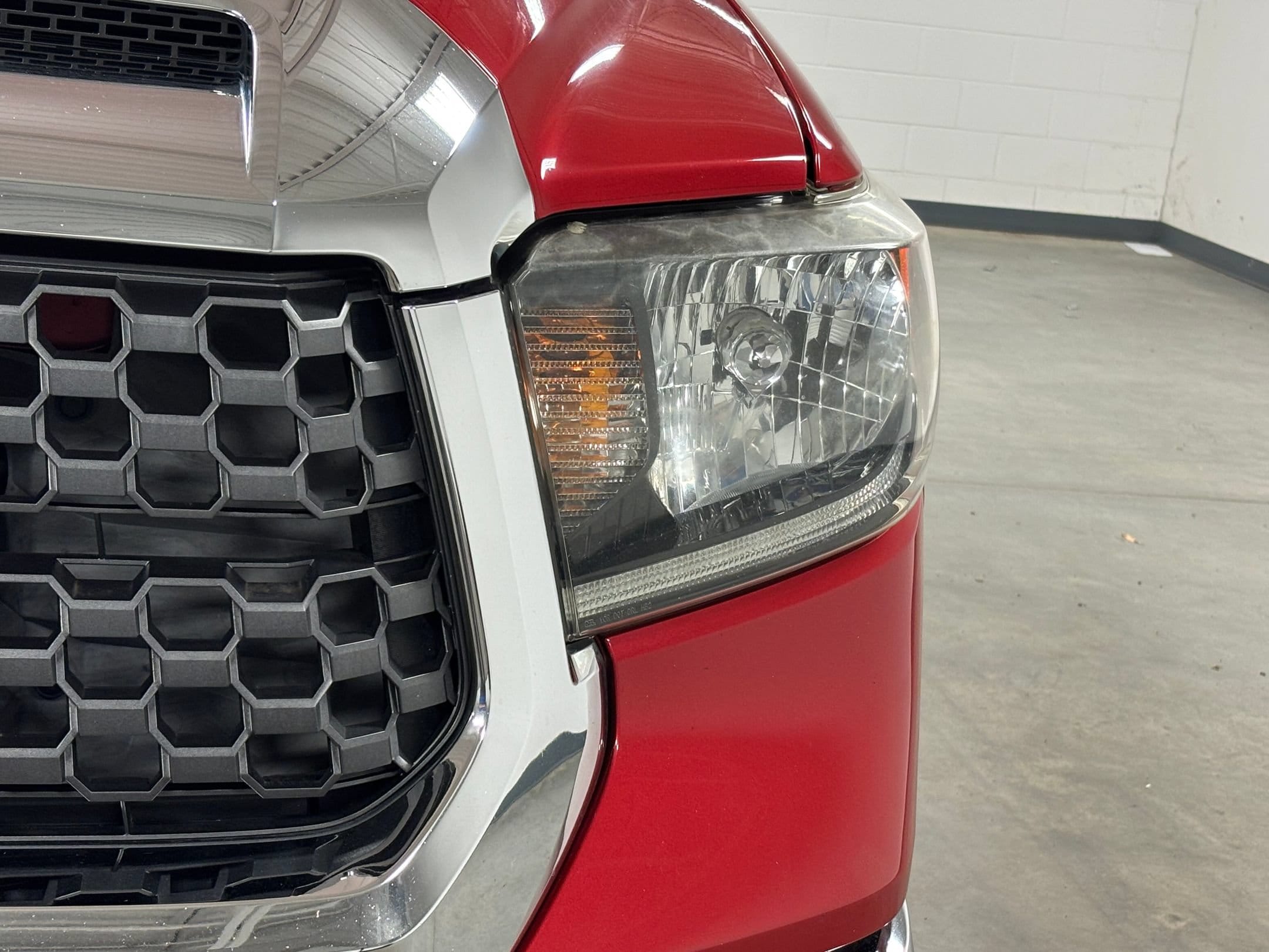 2020 Toyota Tundra SR5 - Photo 9