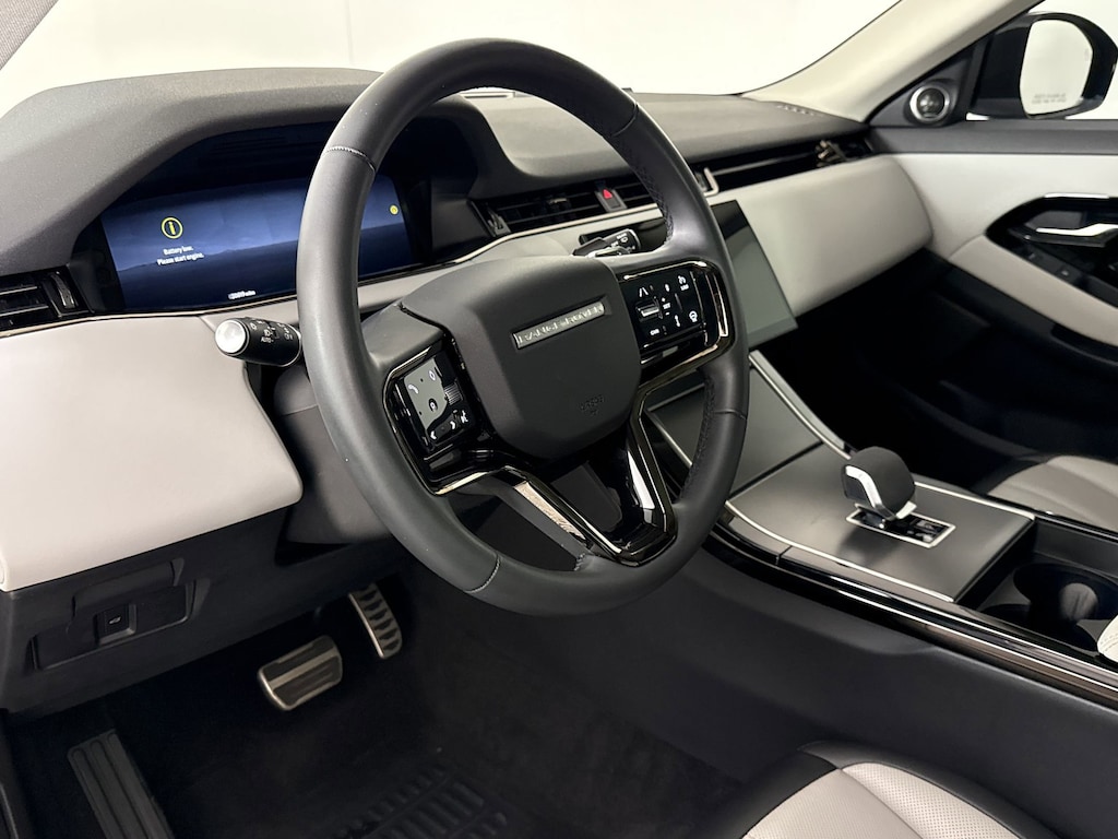 Used 2024 Land Rover Range Rover Evoque Dynamic SE SUV