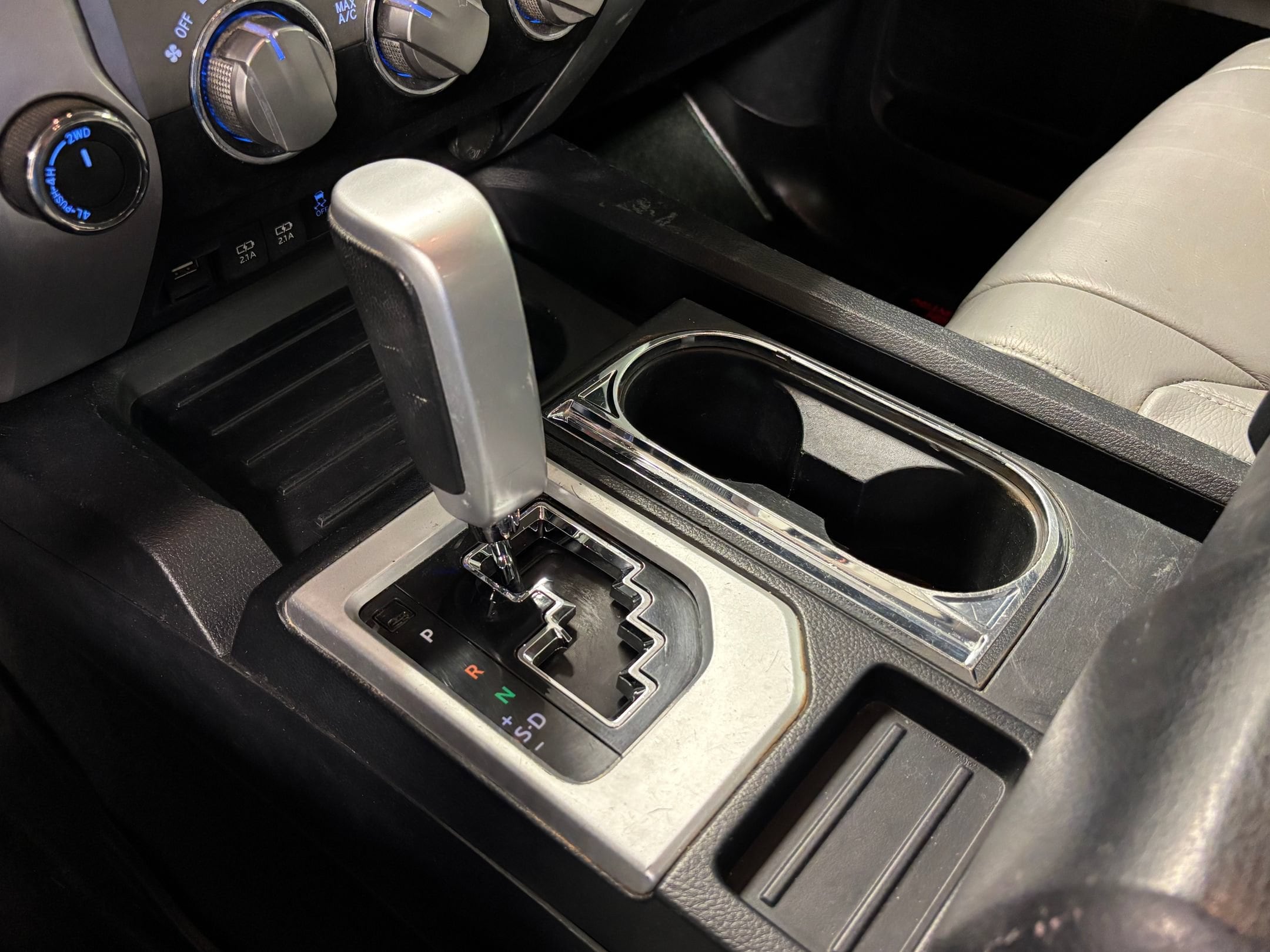 2020 Toyota Tundra SR5 - Photo 14