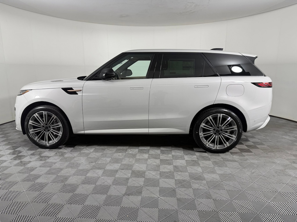 New 2026 Land Rover Range Rover Sport P460e Dynamic SE SUV