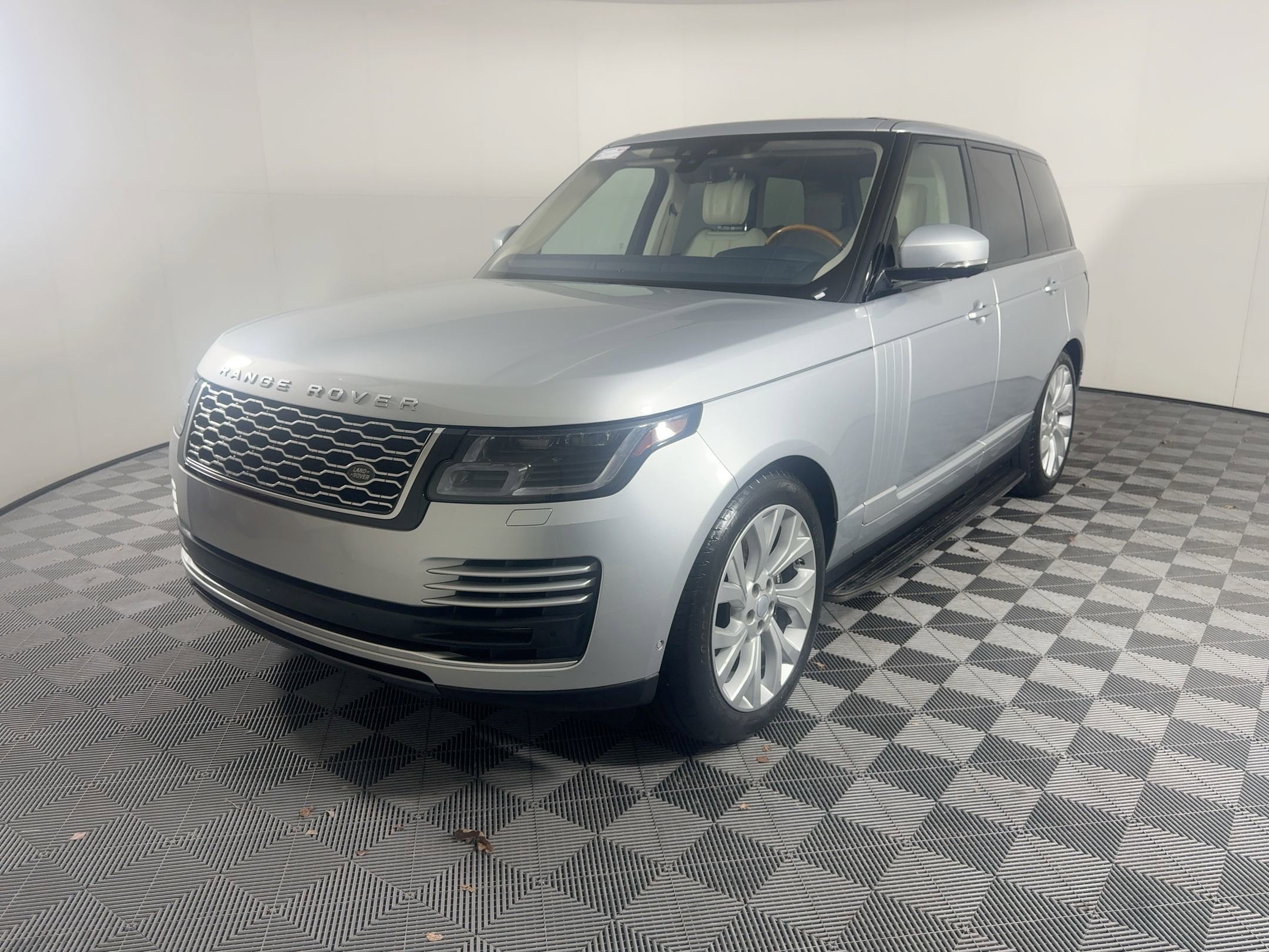 2019 Land Rover Range Rover HSE's photo