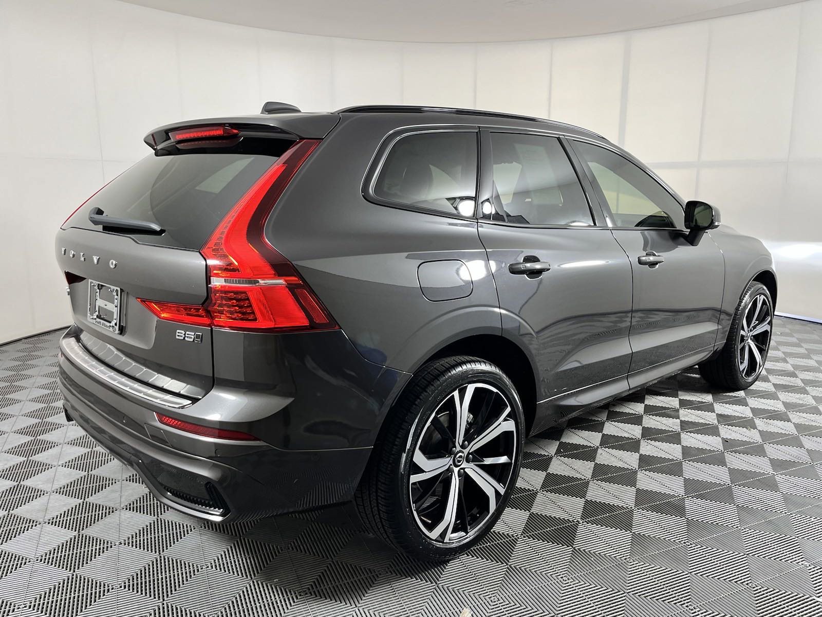 Used 2023 Volvo XC60 Ultimate with VIN YV4L12RX5P1225554 for sale in Fairburn, GA