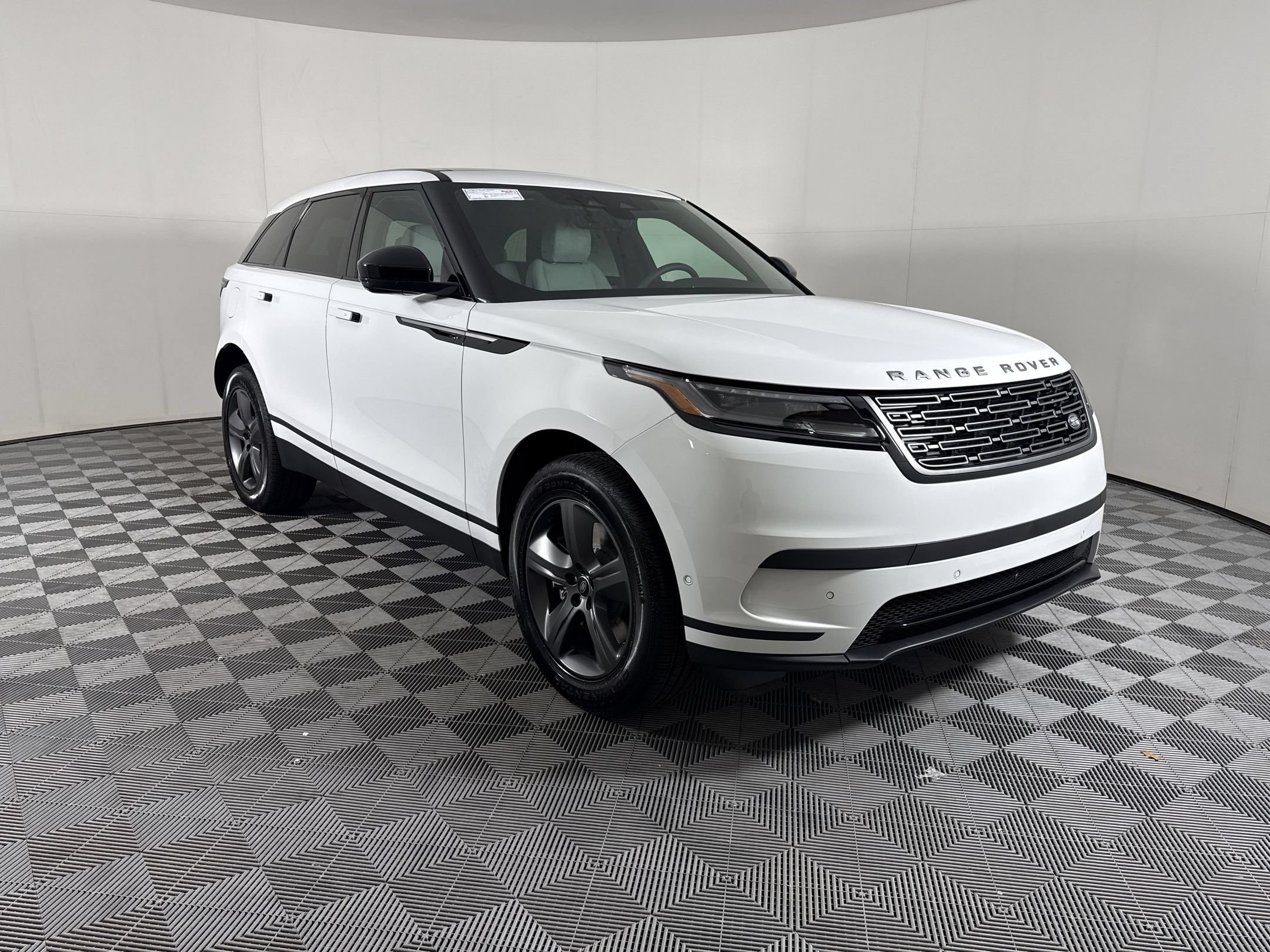 Range Rover Velar P250 S SUV