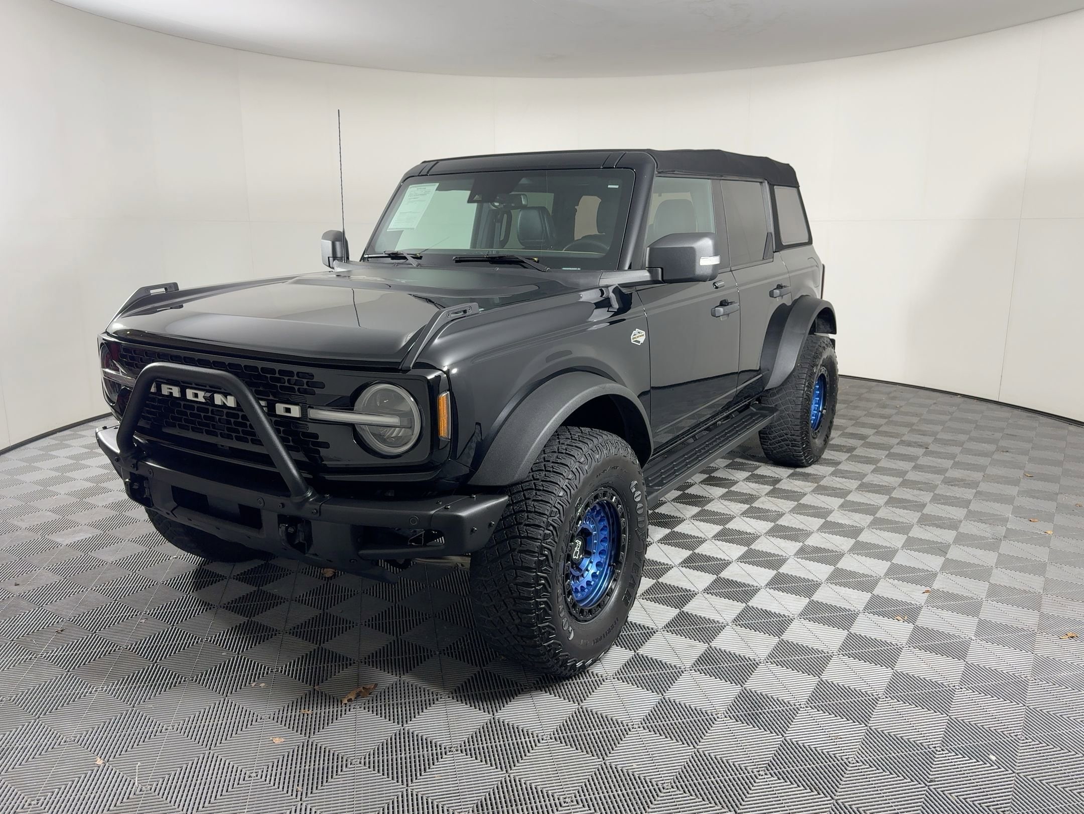 2022 Ford Bronco 4-Door Wildtrak's photo