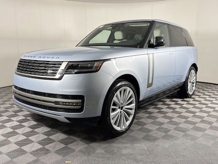 2026 Land Rover Range Rover P400 SE SUV