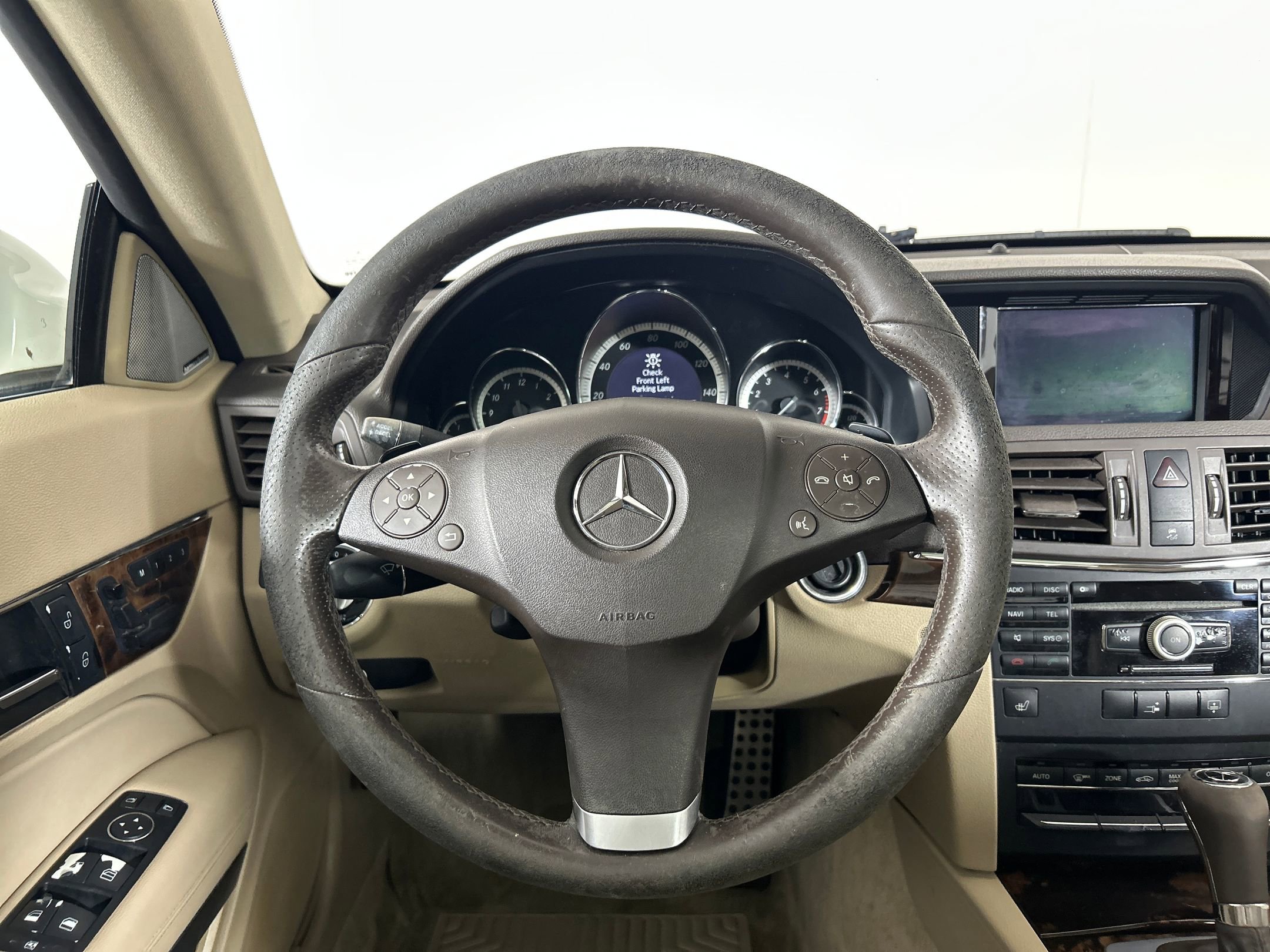 2010 Mercedes Benz E 350 Coupe photo 2