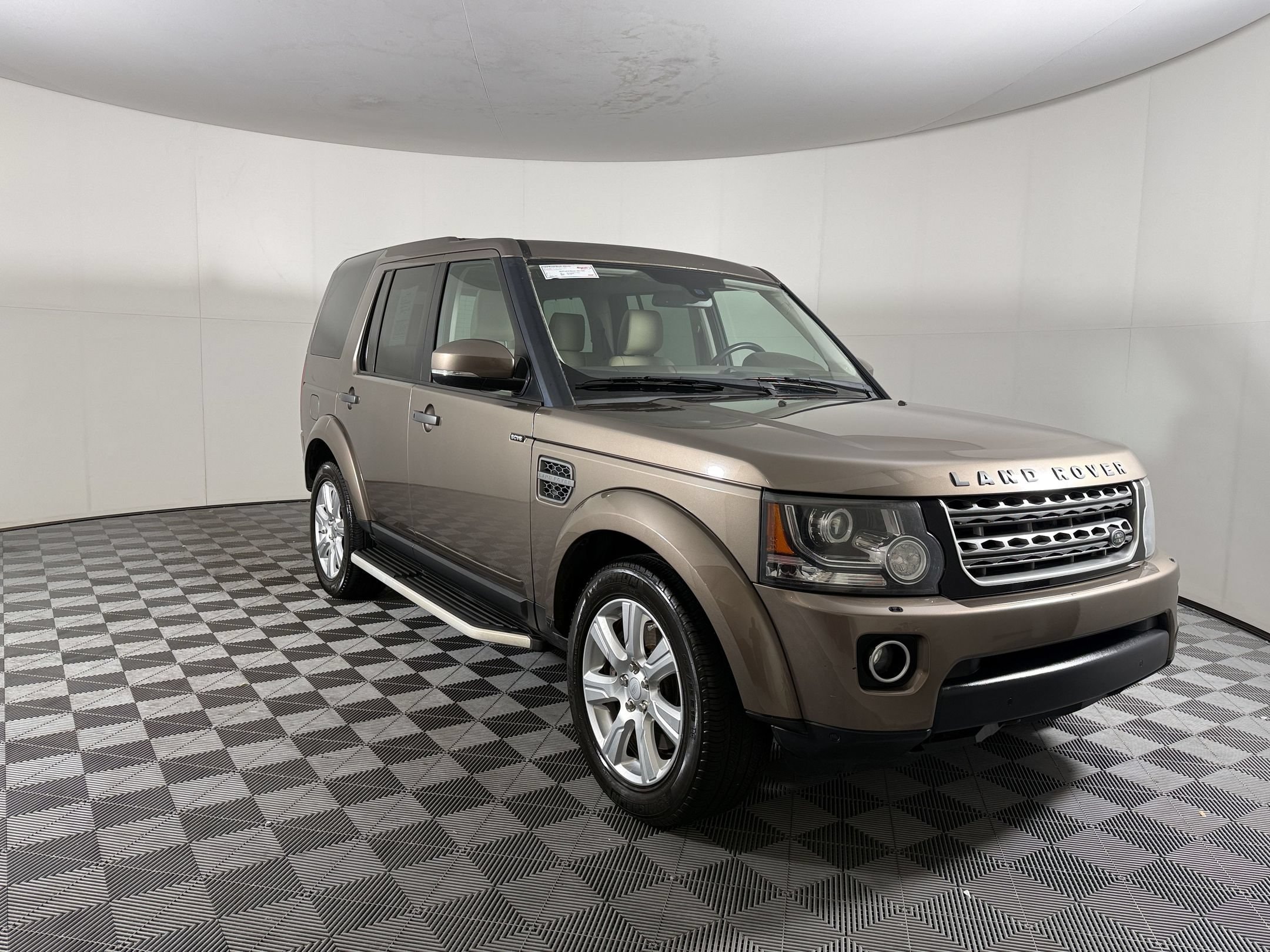 2015 Land Rover LR4 HSE - Photo 6