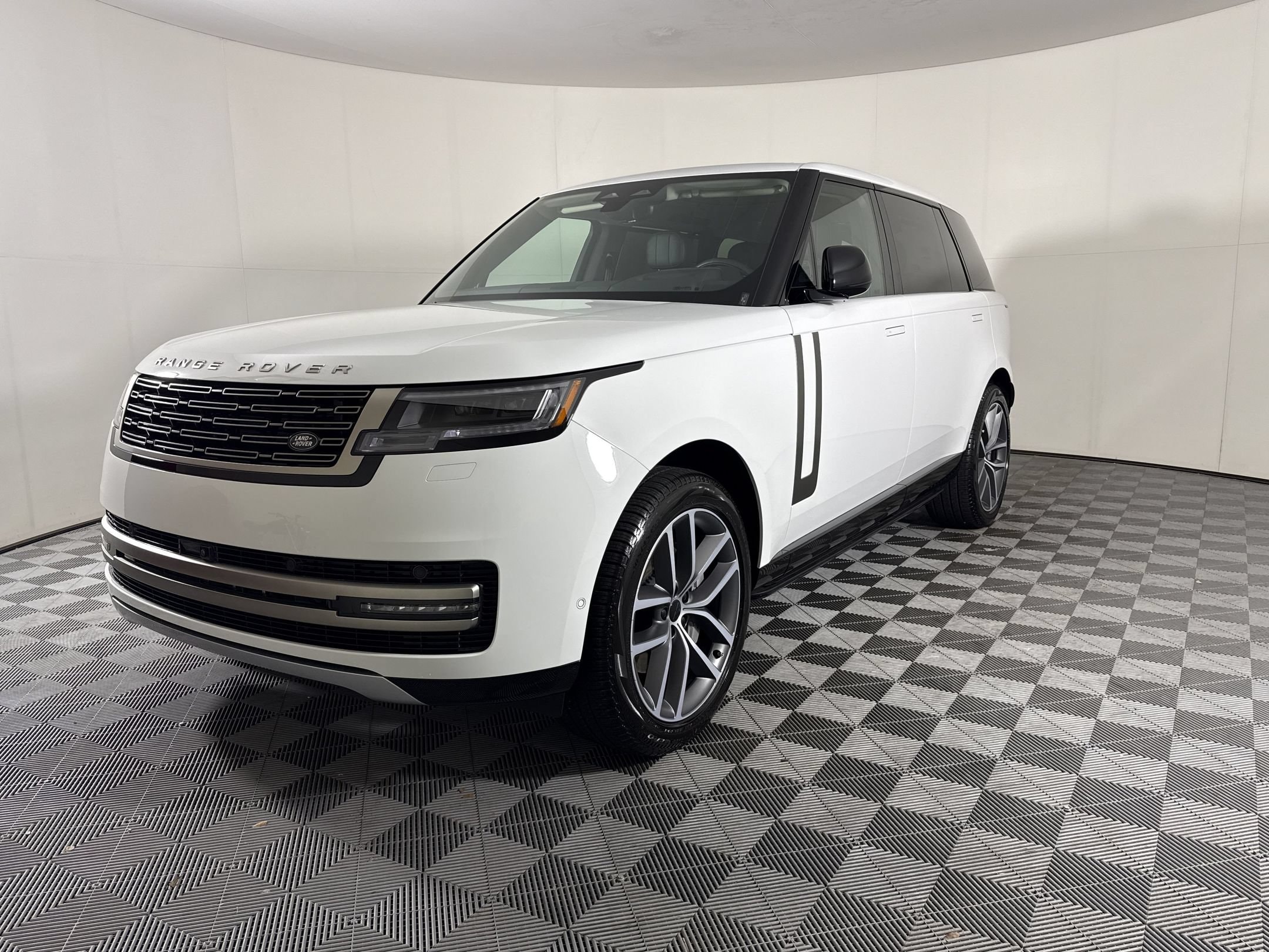 2026 Land Rover Range Rover