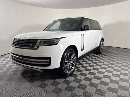 2026 Land Rover Range Rover P400 SE 7 Seat SUV