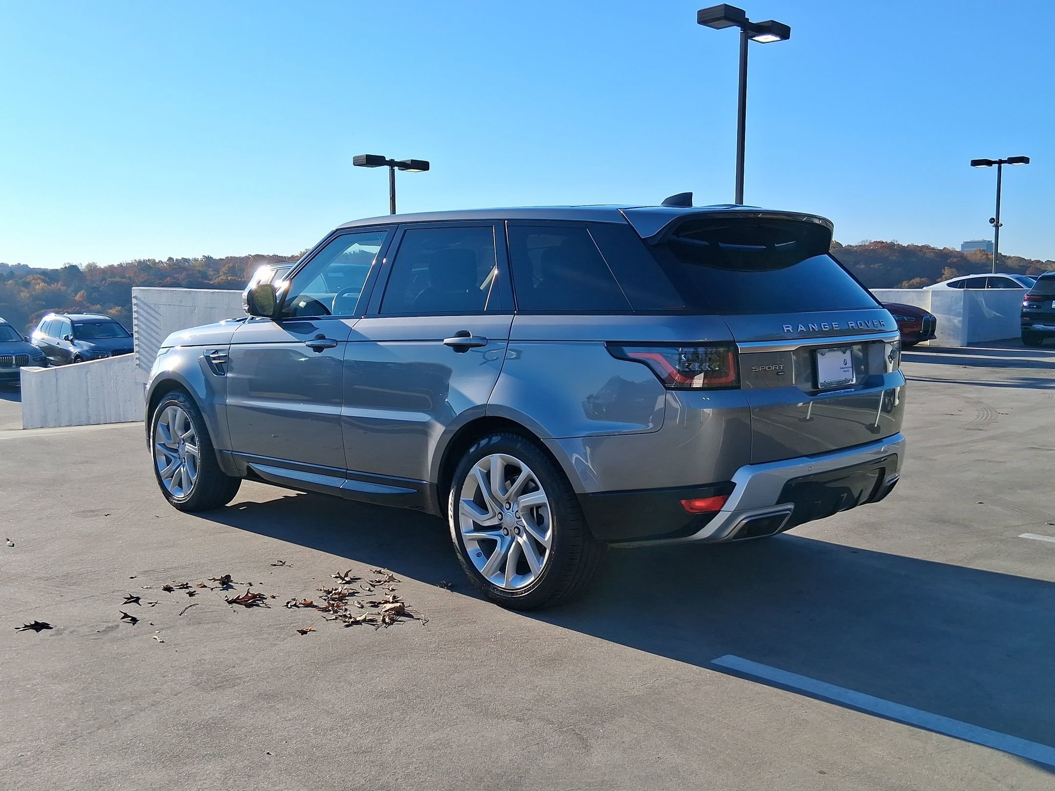 2020 Land Rover Range Rover Sport HSE photo 3