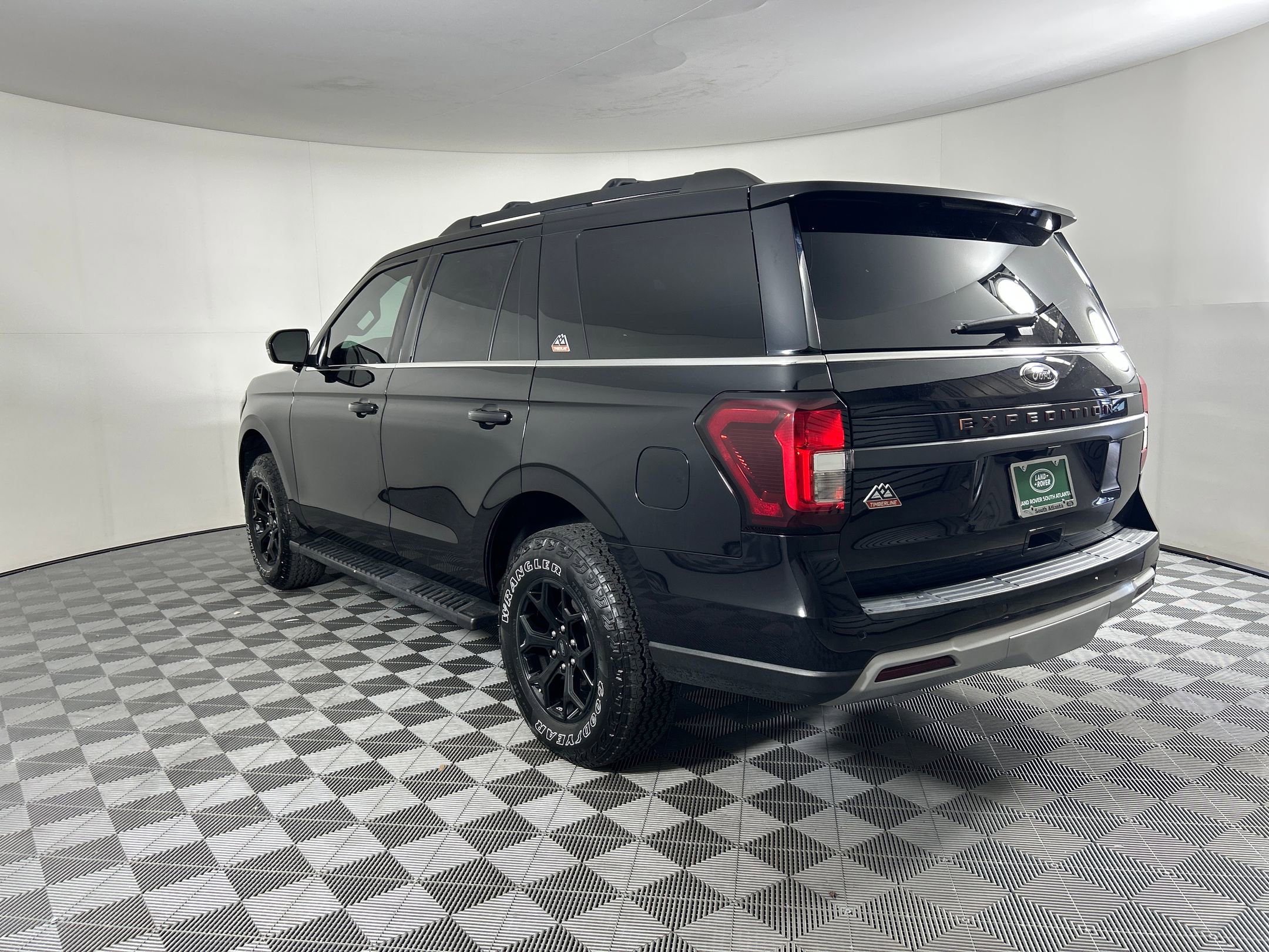 2022 Ford Expedition Timberline photo 3