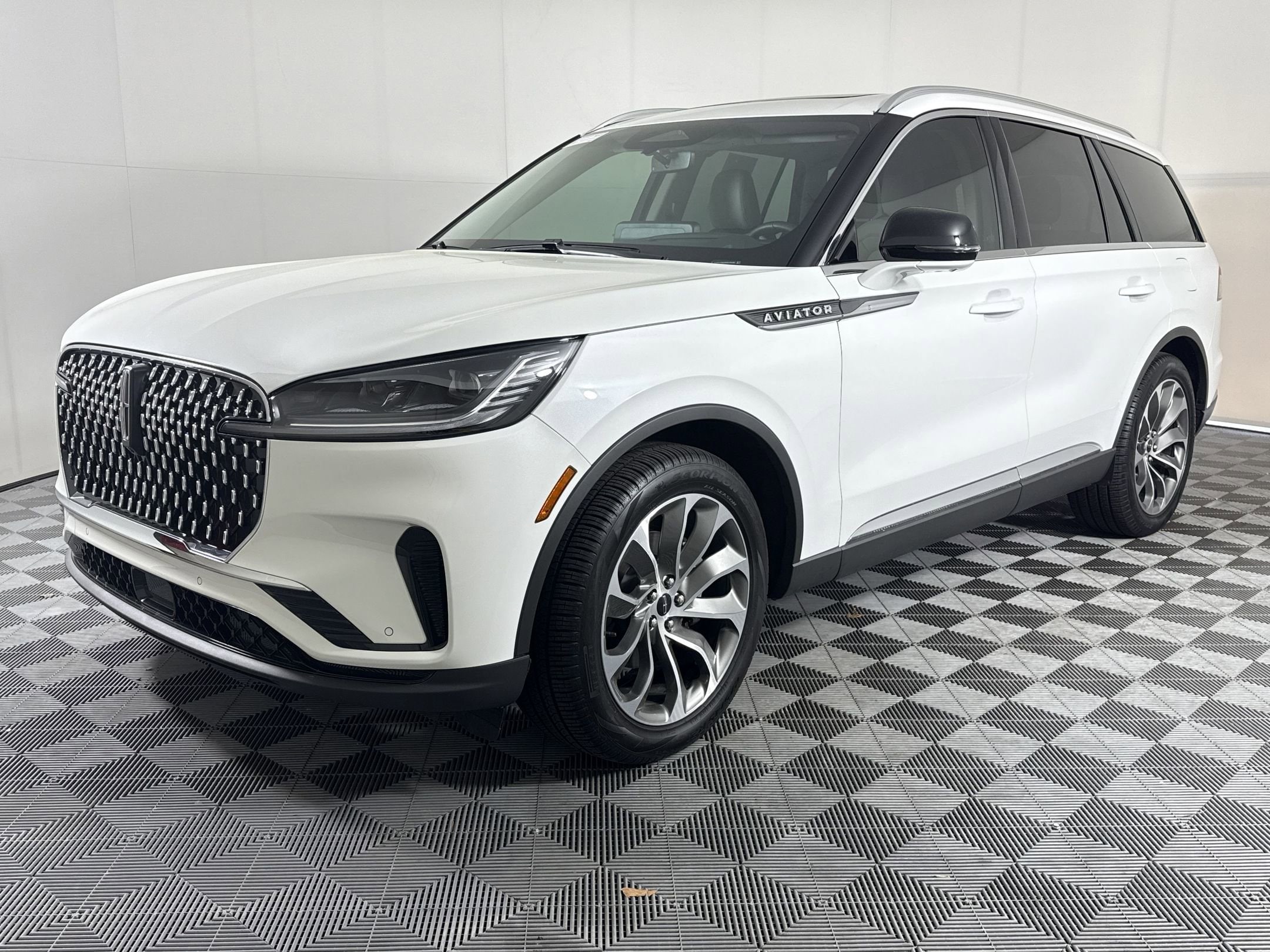 2025 Lincoln Aviator Reserve RWD's photo