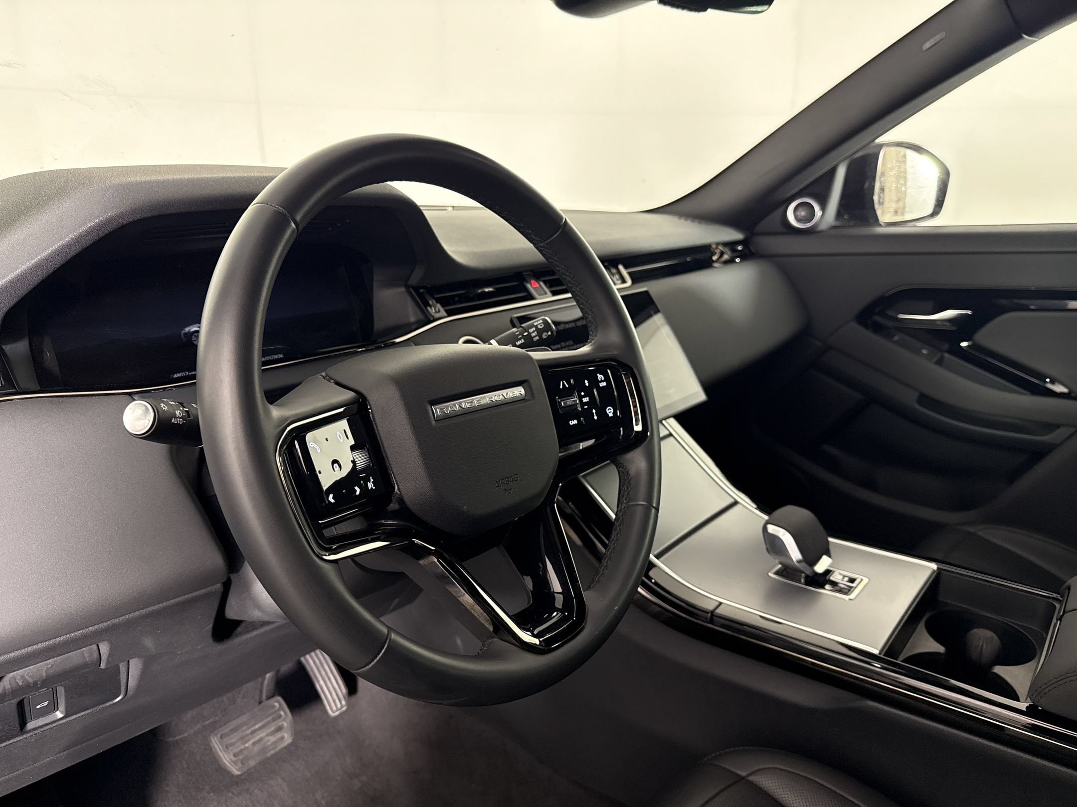 2024 Land Rover Range Rover Evoque Core S SUV