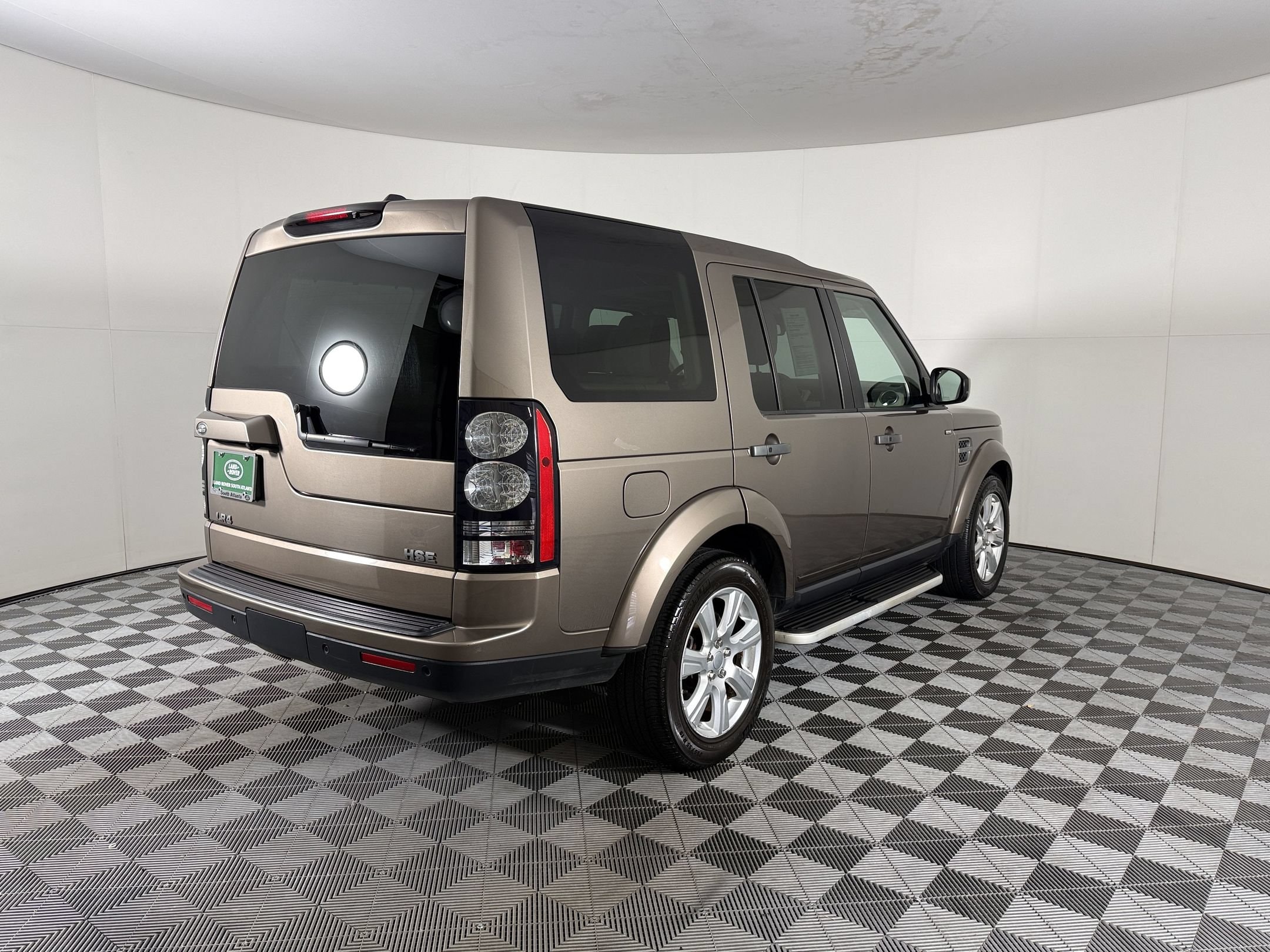 2015 Land Rover LR4 HSE - Photo 8