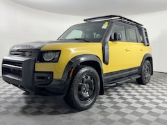 2026 Land Rover Defender 110 Trophy Edition Deep Sandglow 110 P400 Trophy Edition Deep Sandglow