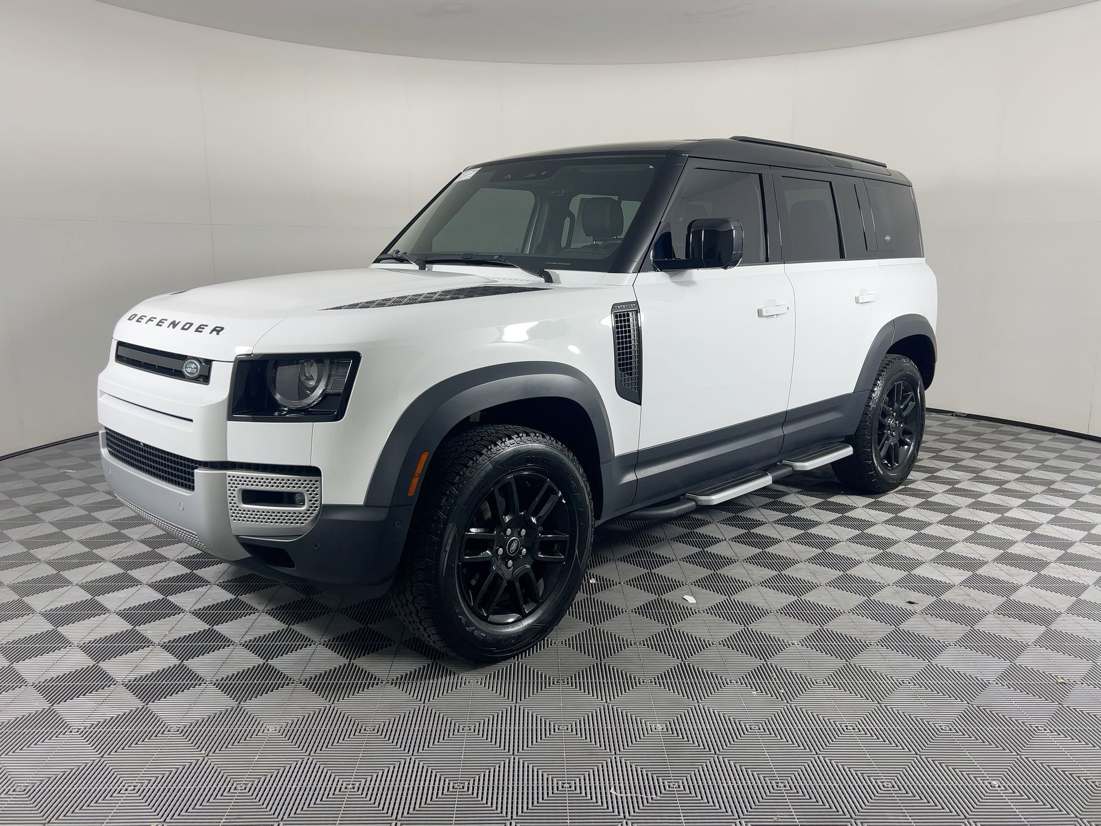 2023 Land Rover Defender