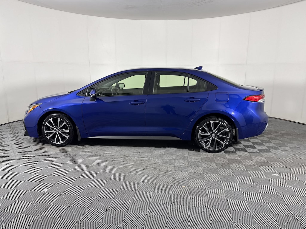 Used 2020 Toyota Corolla SE Sedan