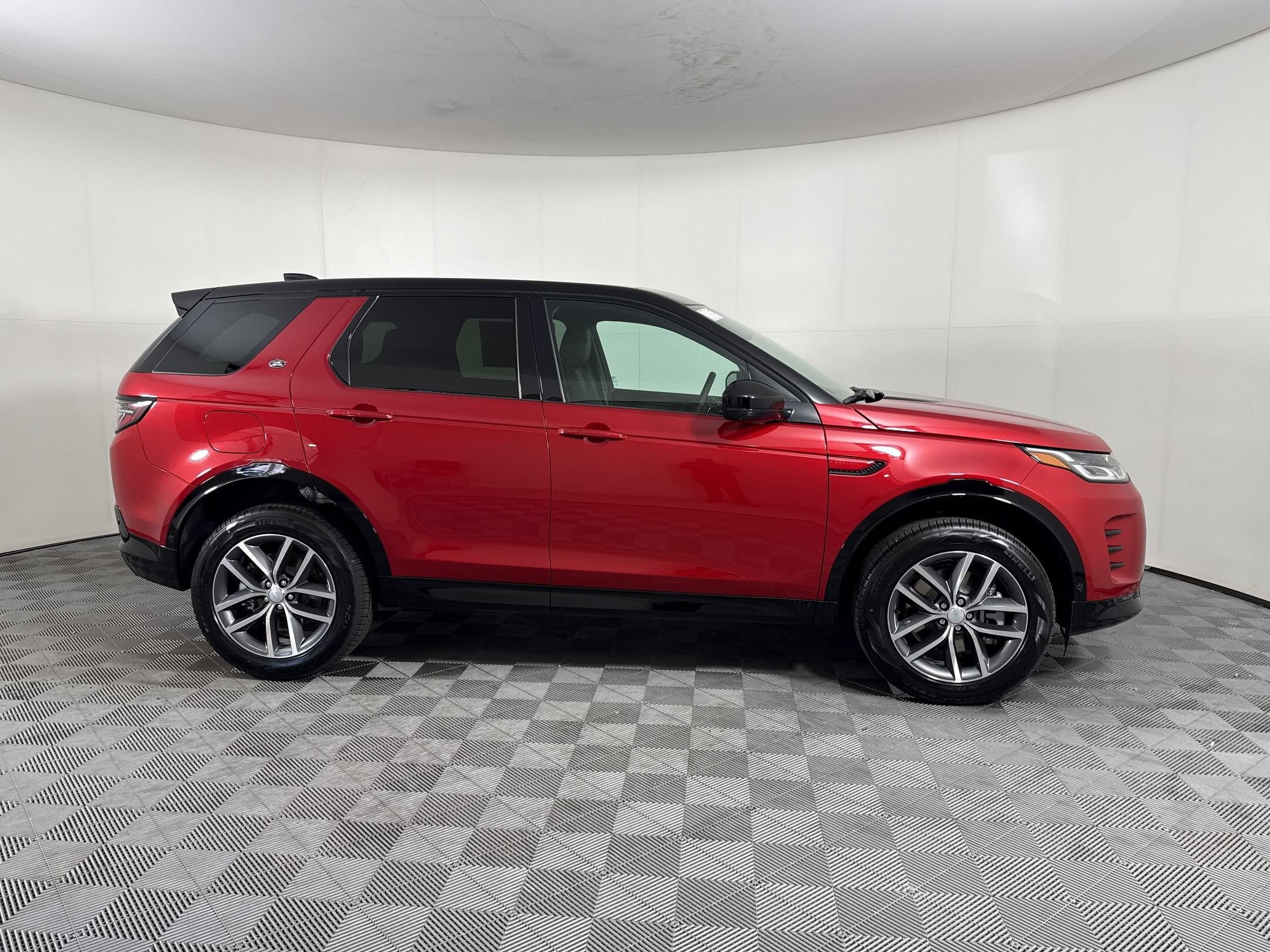 2026 Land Rover Discovery Sport Landmark SUV