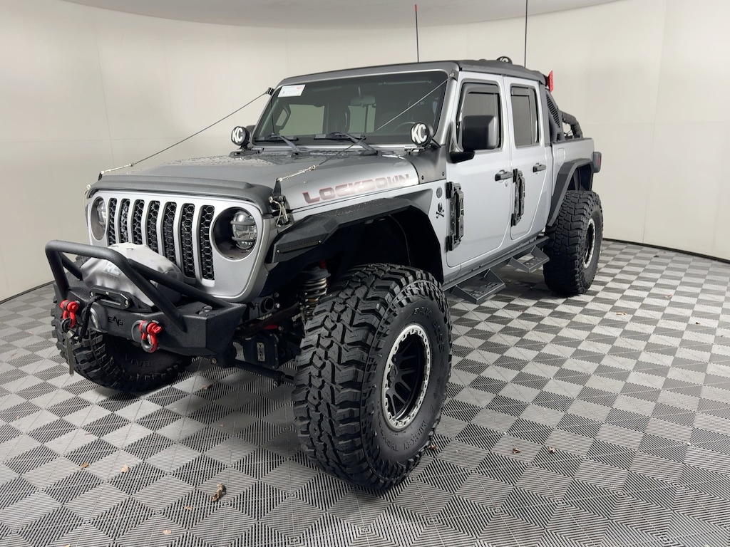 Used 2020 Jeep Gladiator Sport S Truck Crew Cab