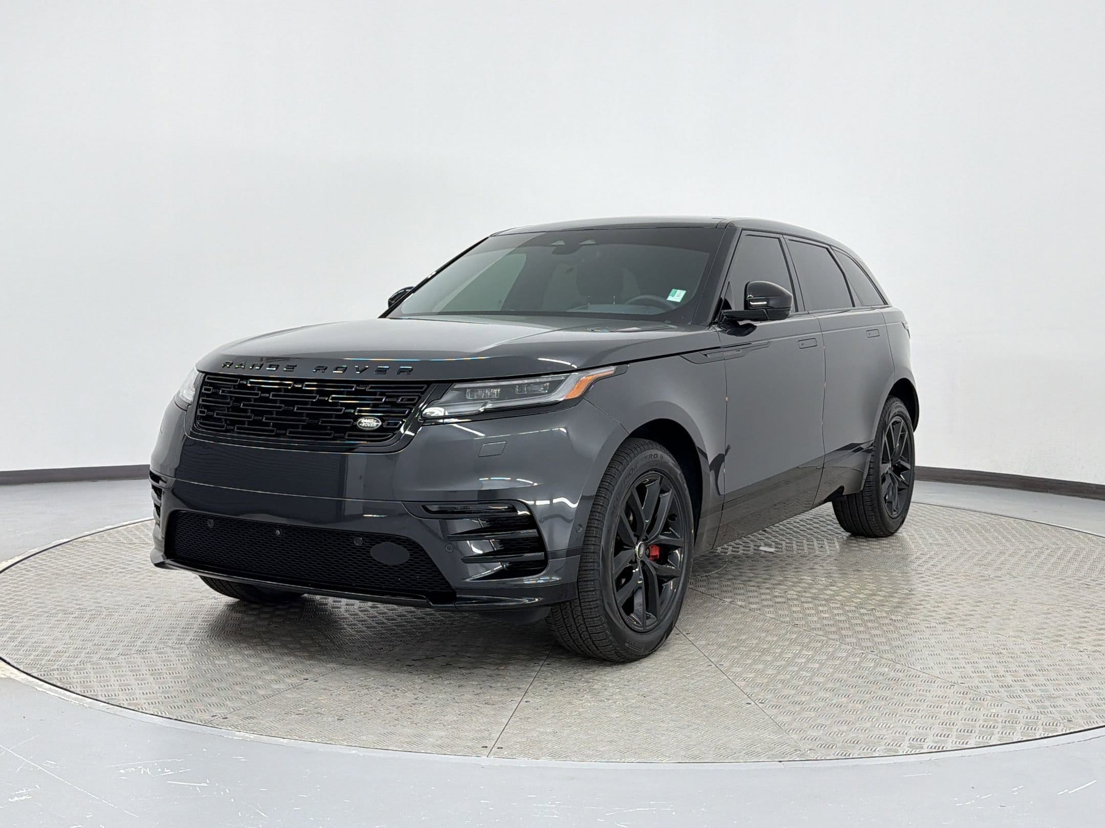 2025 Land Rover Range Rover Velar P250 Dynamic SE's photo