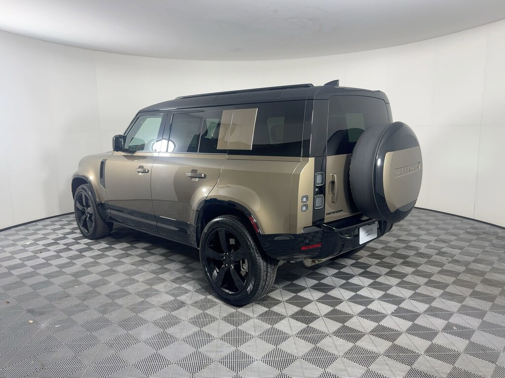 New 2026 Land Rover Defender 110 X-Dynamic SE SUV
