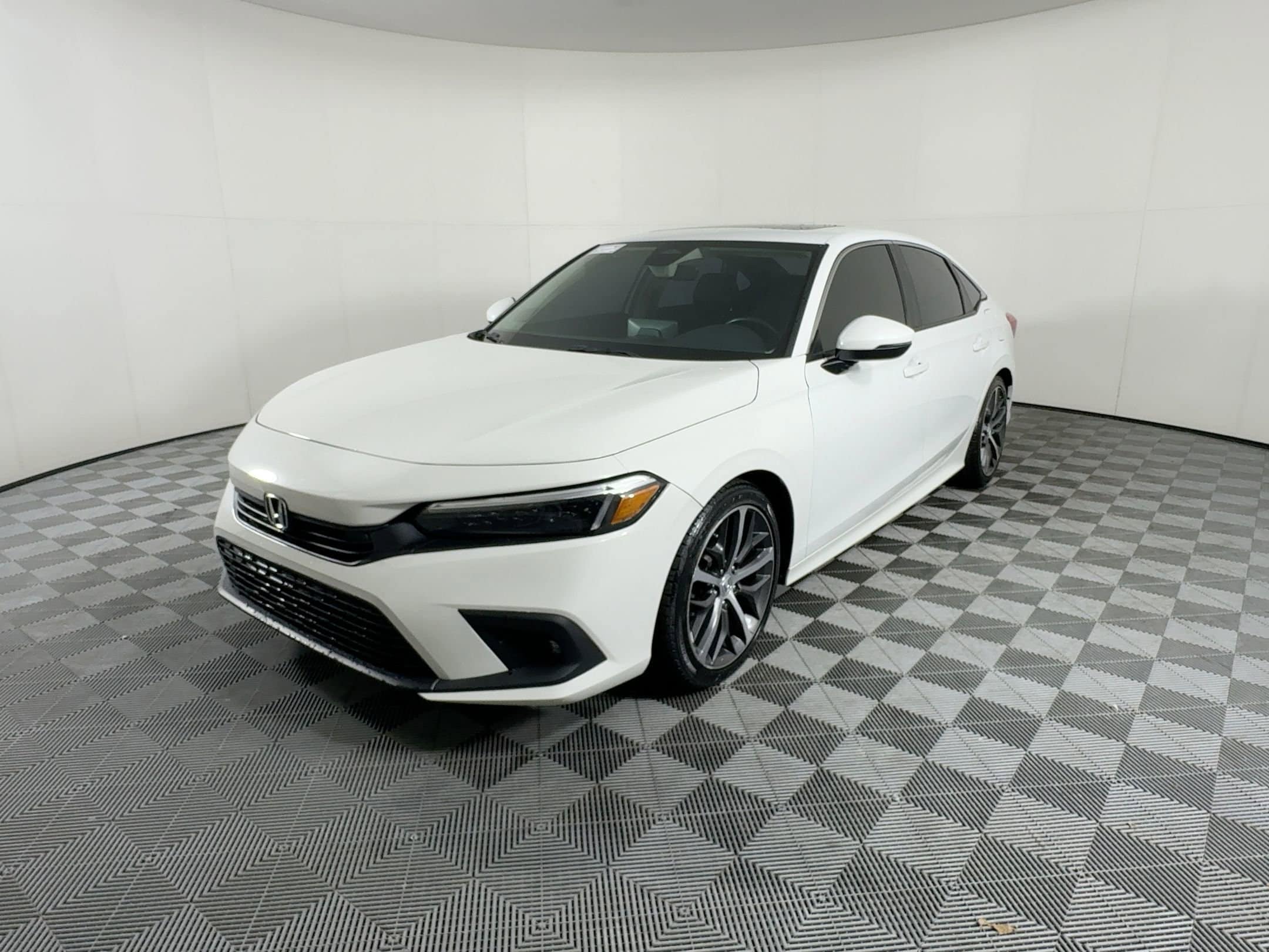 2022 Honda Civic Touring's photo