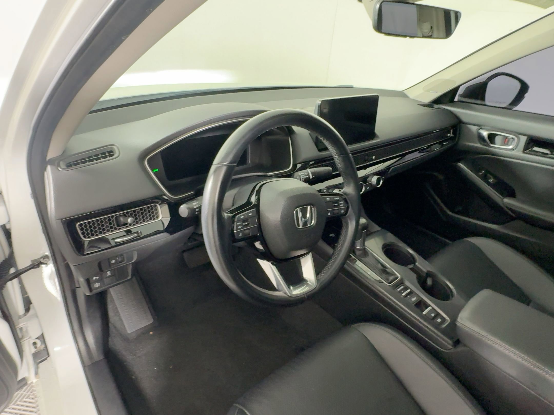 2022 Honda Civic Touring photo 4