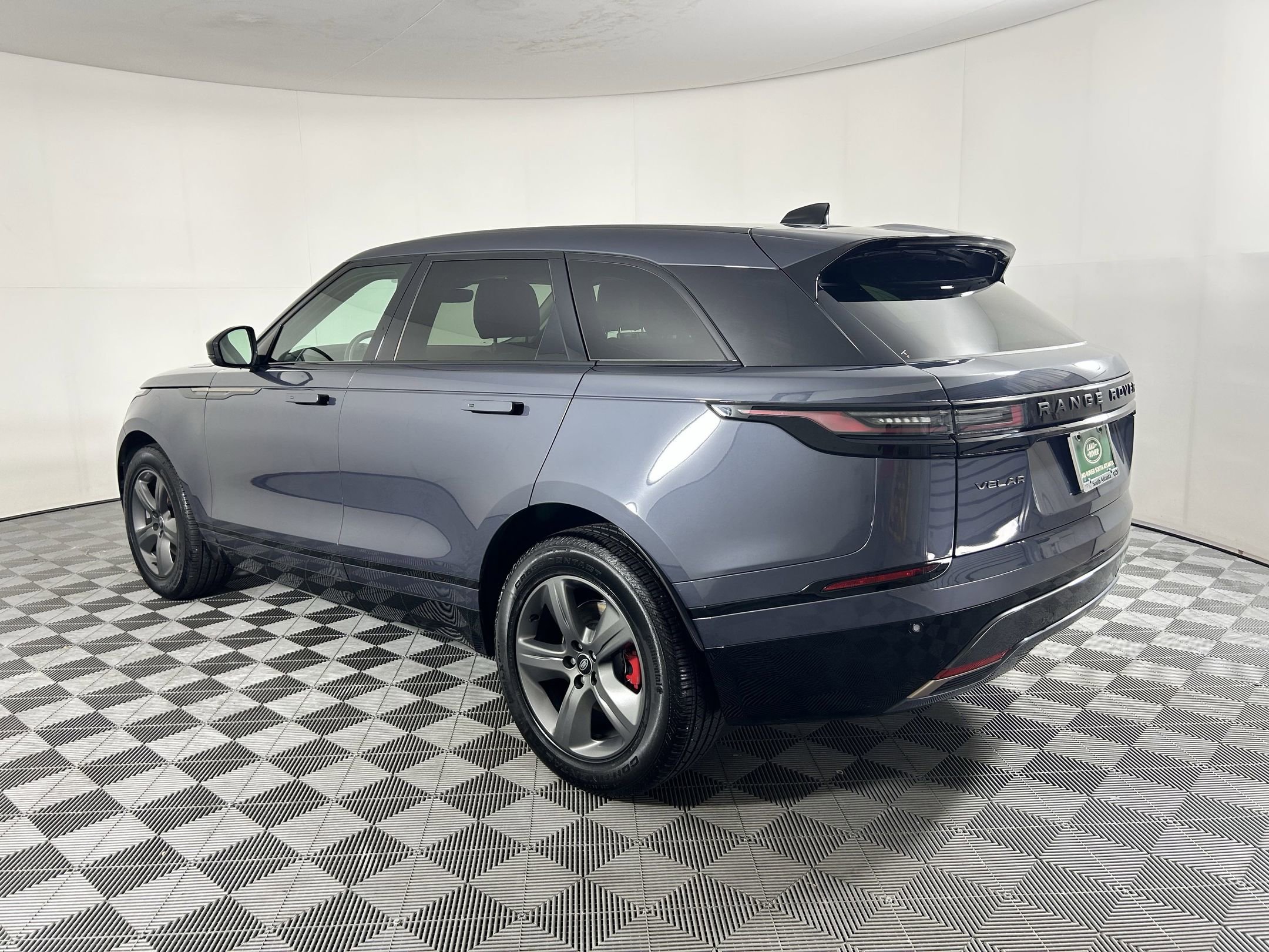 2025 Land Rover Range Rover Velar SE photo 3