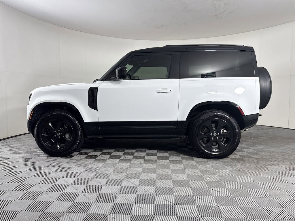 Certified 2024 Land Rover Defender 90 X-Dynamic SE SUV