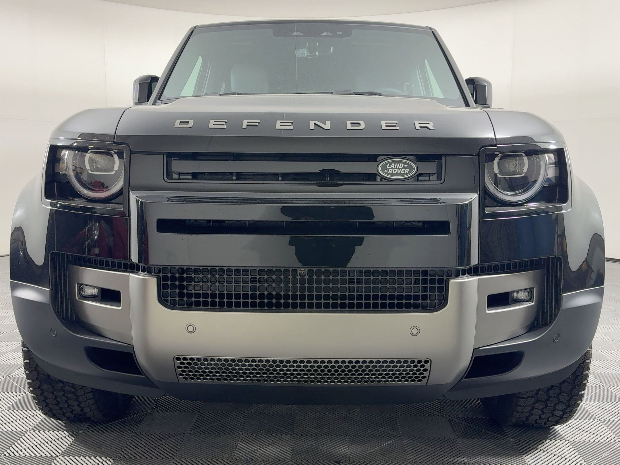 2026 Land Rover Defender S - Photo 6