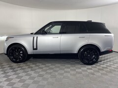2025 Land Rover Range Rover P530 SE SUV