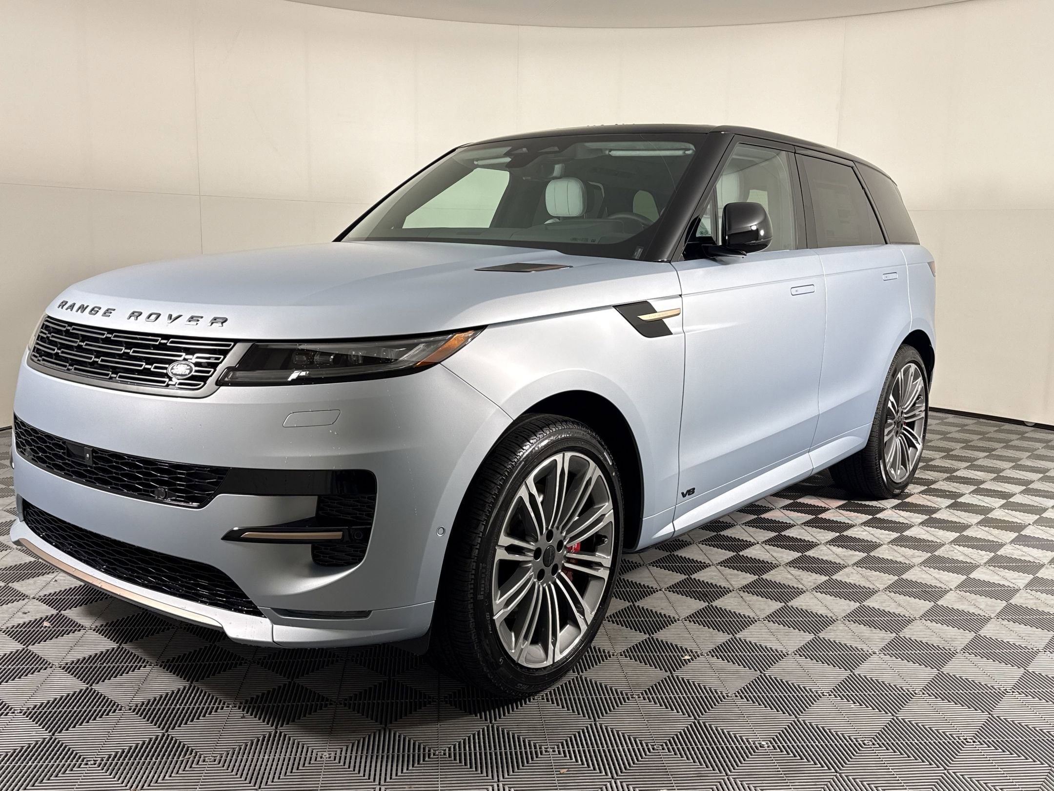 2026 Land Rover Range Rover Sport P530 Autobiography's photo